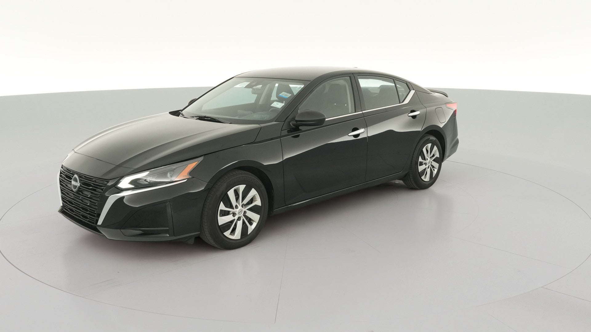 2025 Nissan Altima vehicle photo
