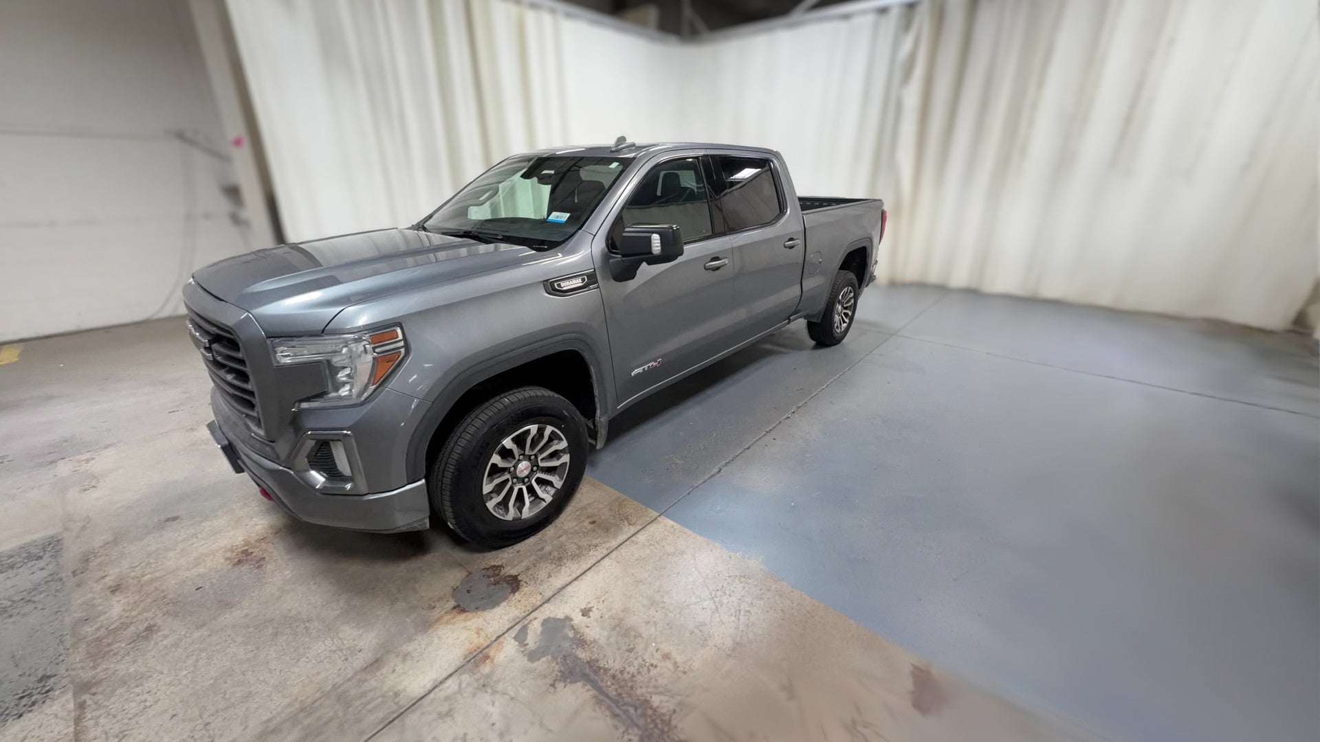 2021 GMC Sierra 1500 Crew Cab vehicle photo