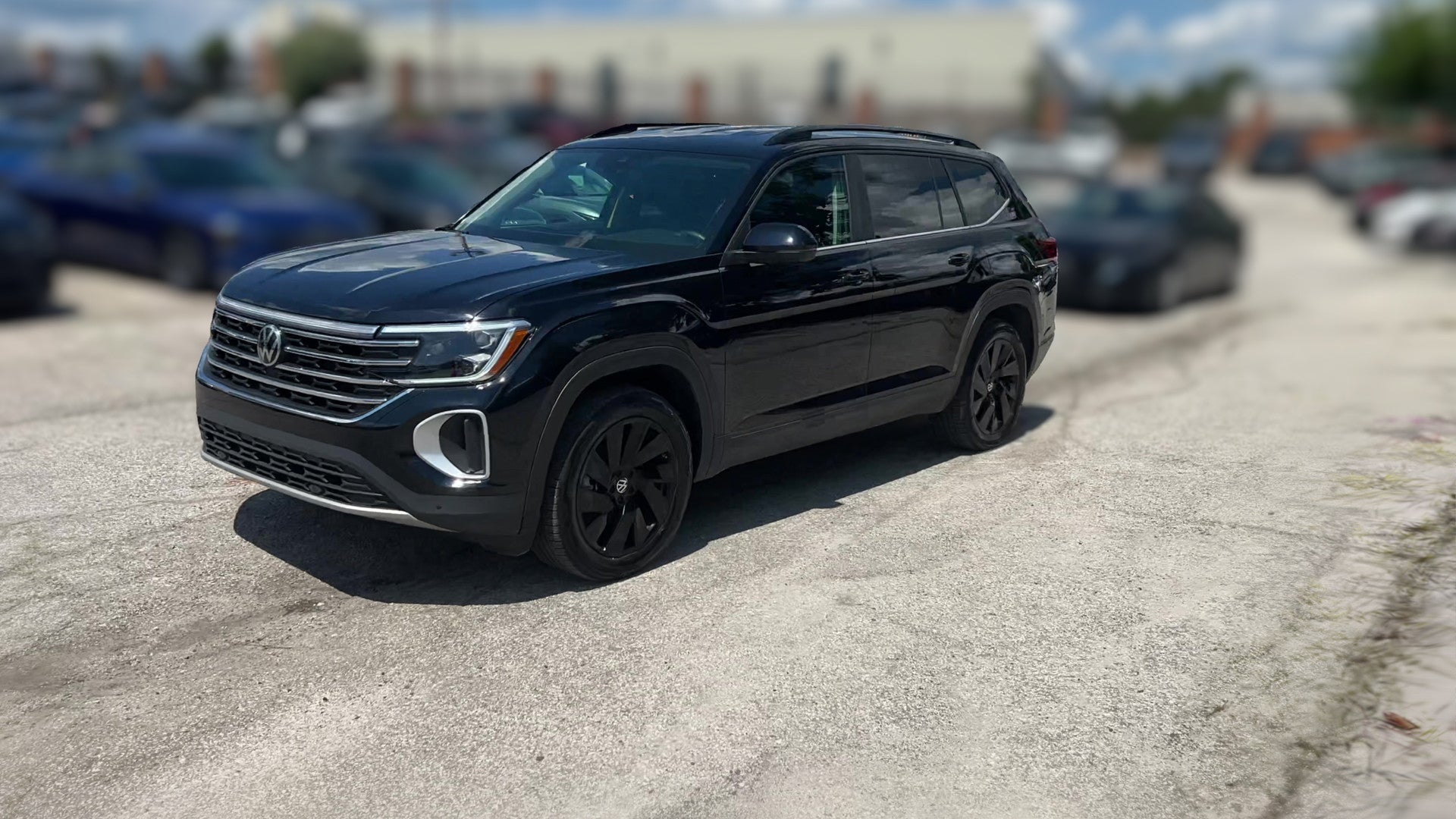 2026 Volkswagen Atlas vehicle photo