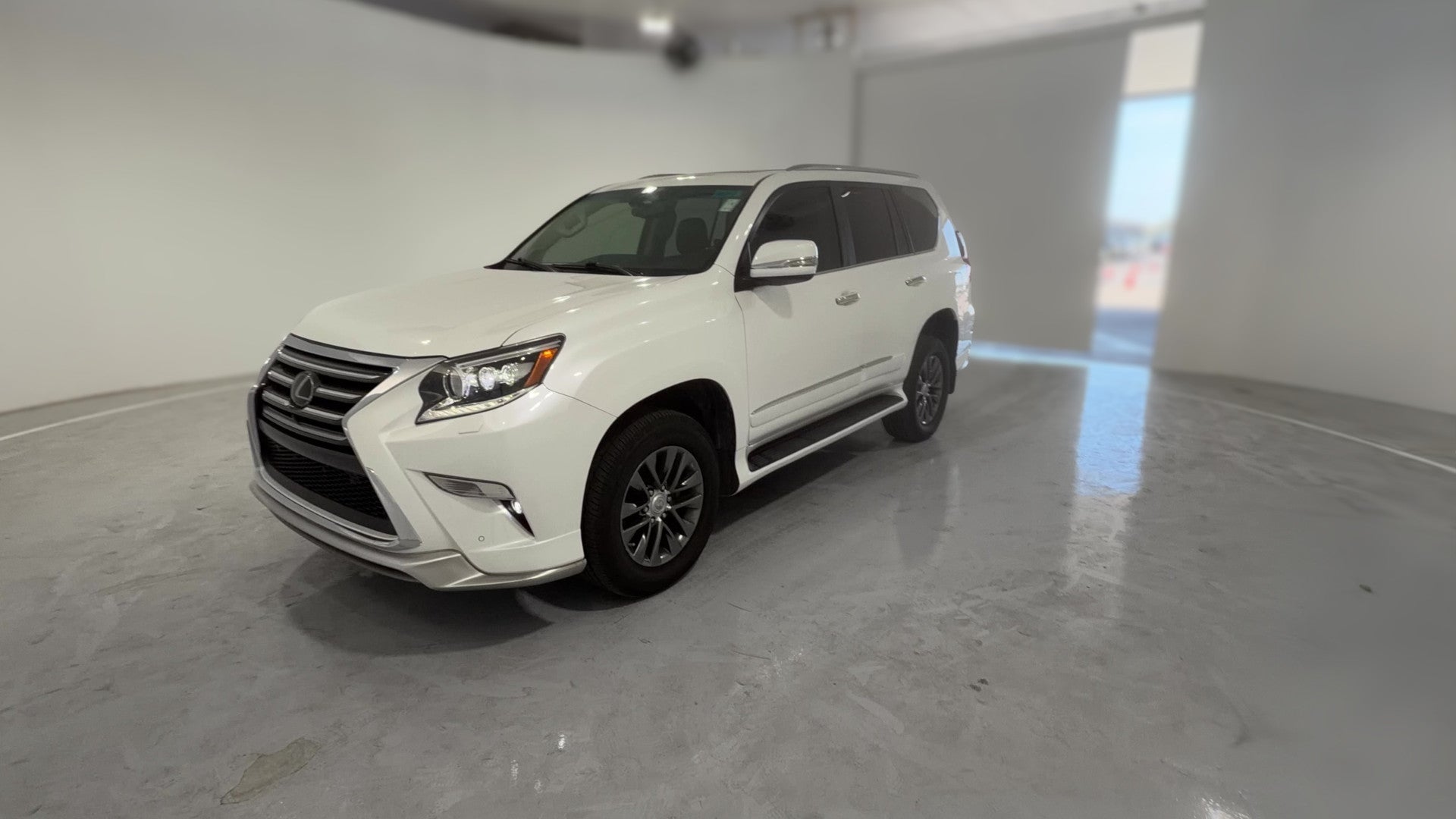 2019 Lexus GX vehicle photo