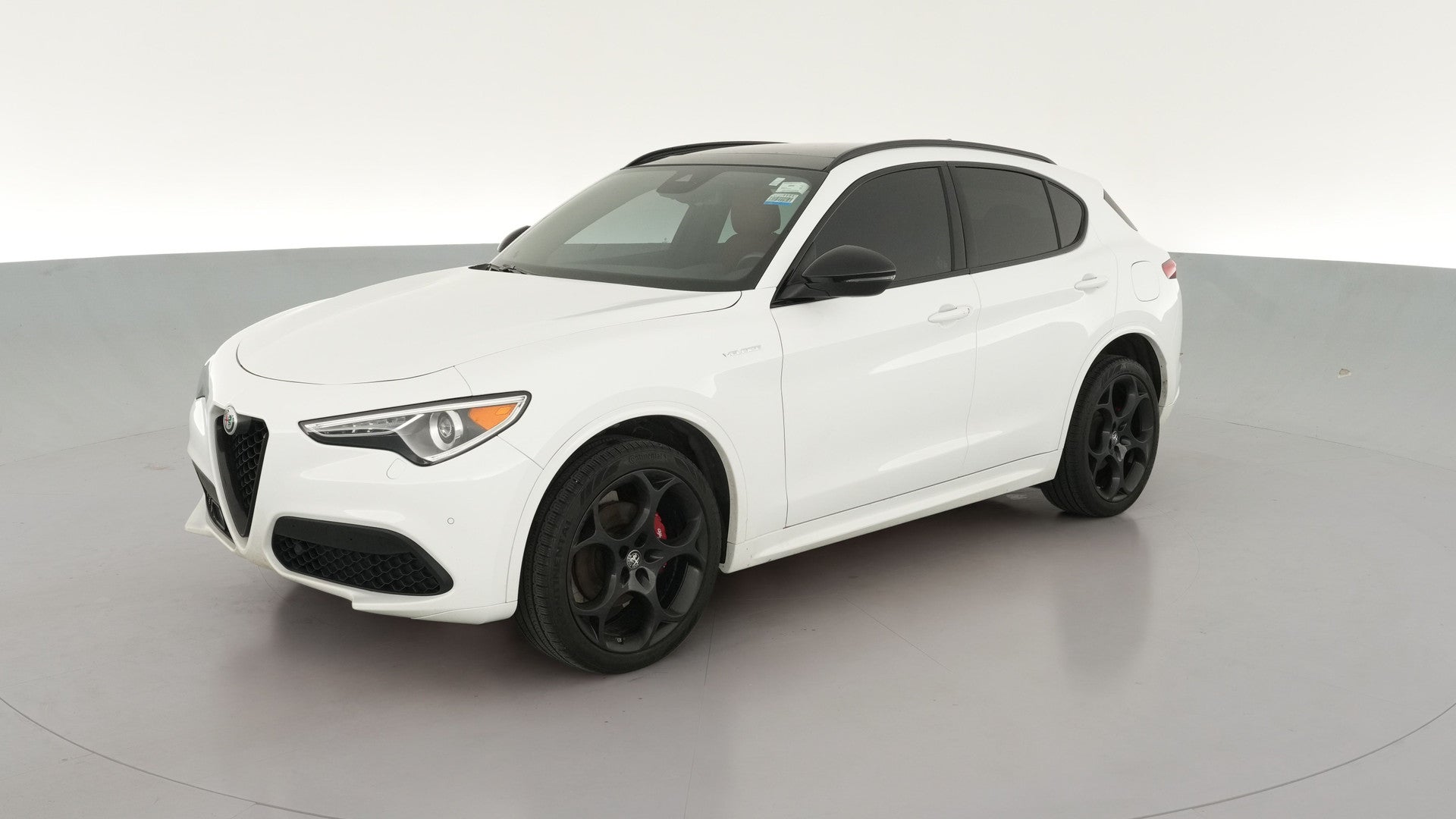 2023 Alfa Romeo Stelvio vehicle photo
