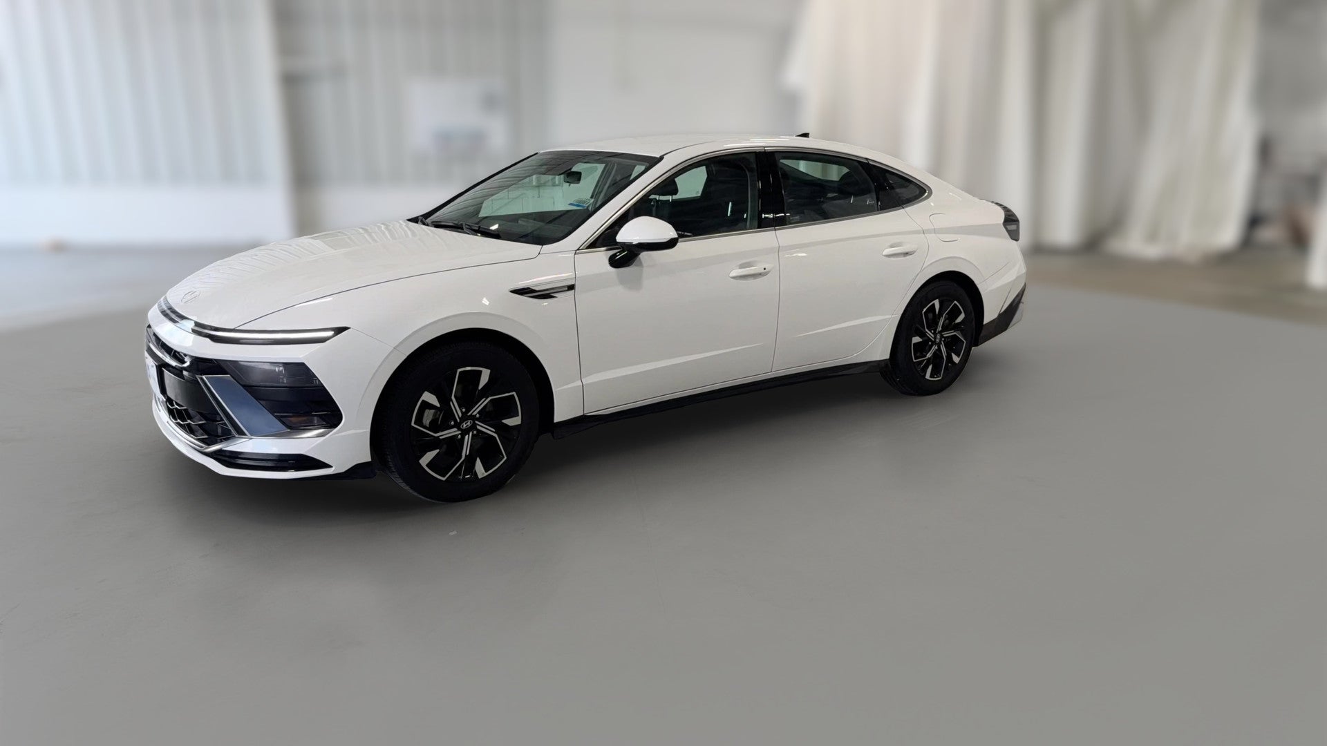 2025 Hyundai Sonata vehicle photo