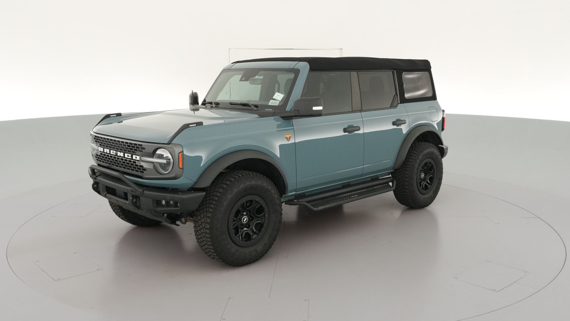 2021 Ford Bronco vehicle photo