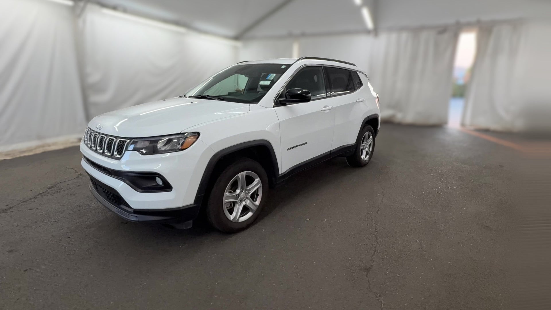 2024 Jeep Compass vehicle photo