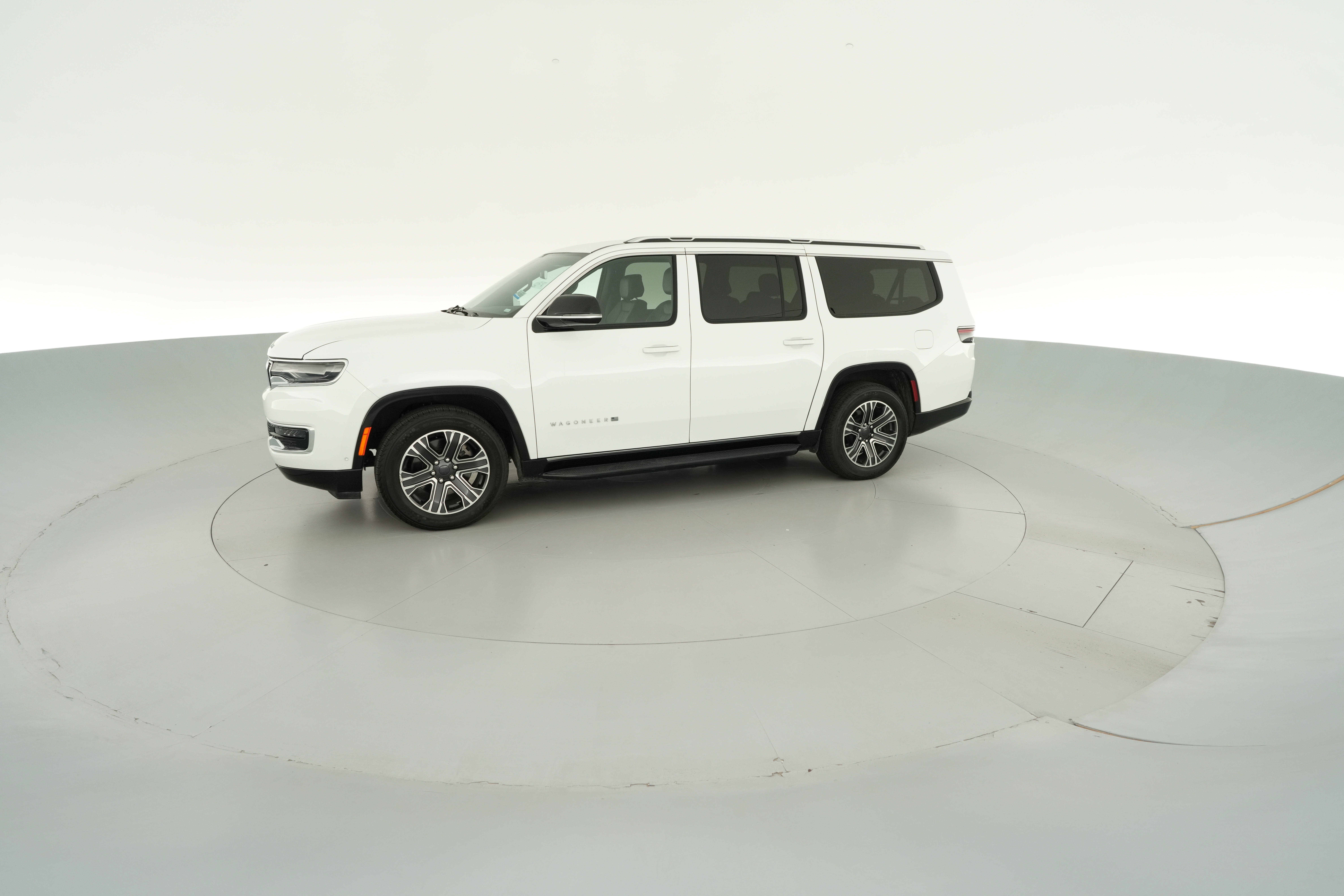 2024 Jeep Wagoneer L Series II - Photo 32