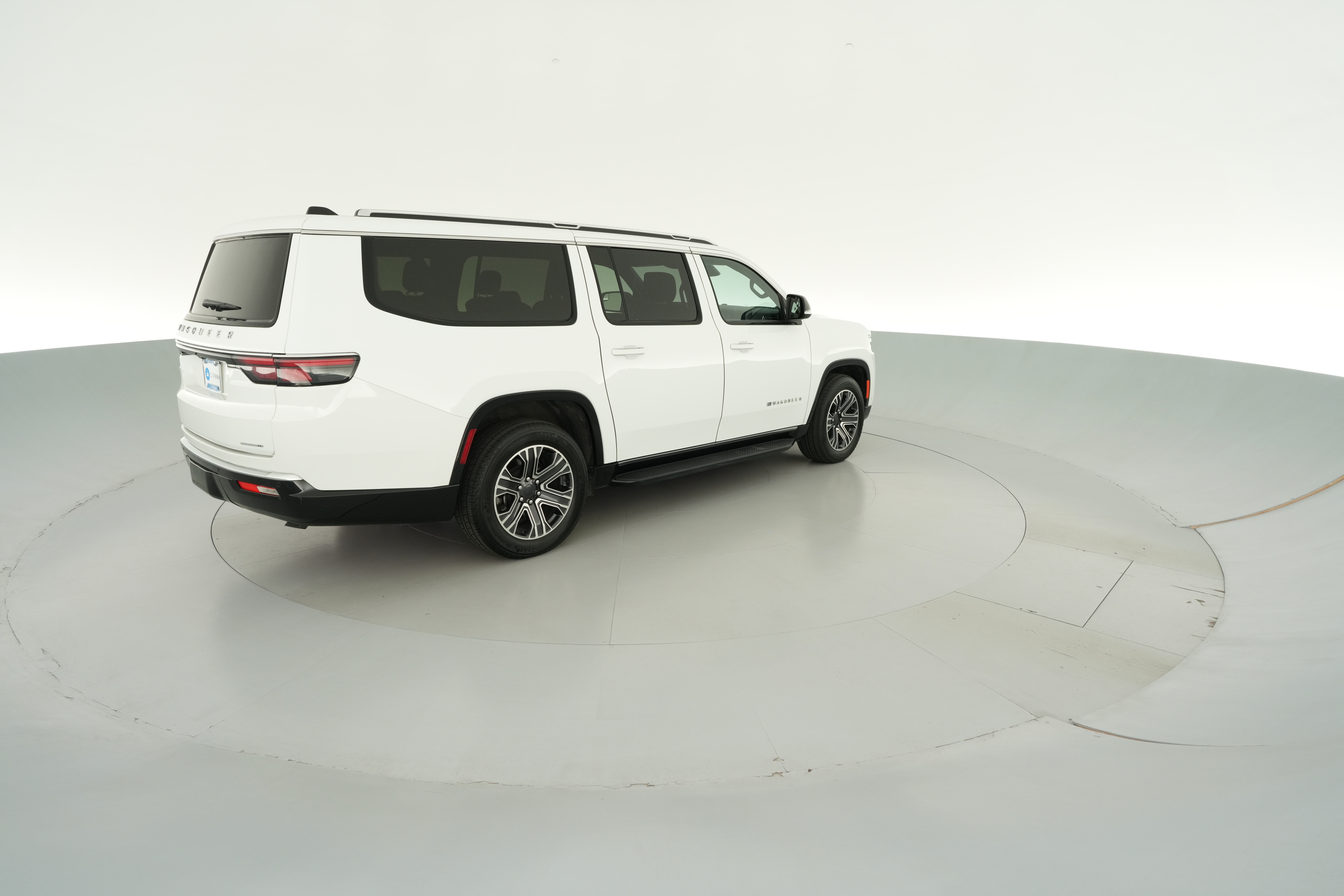 2024 Jeep Wagoneer L Series II - Photo 39