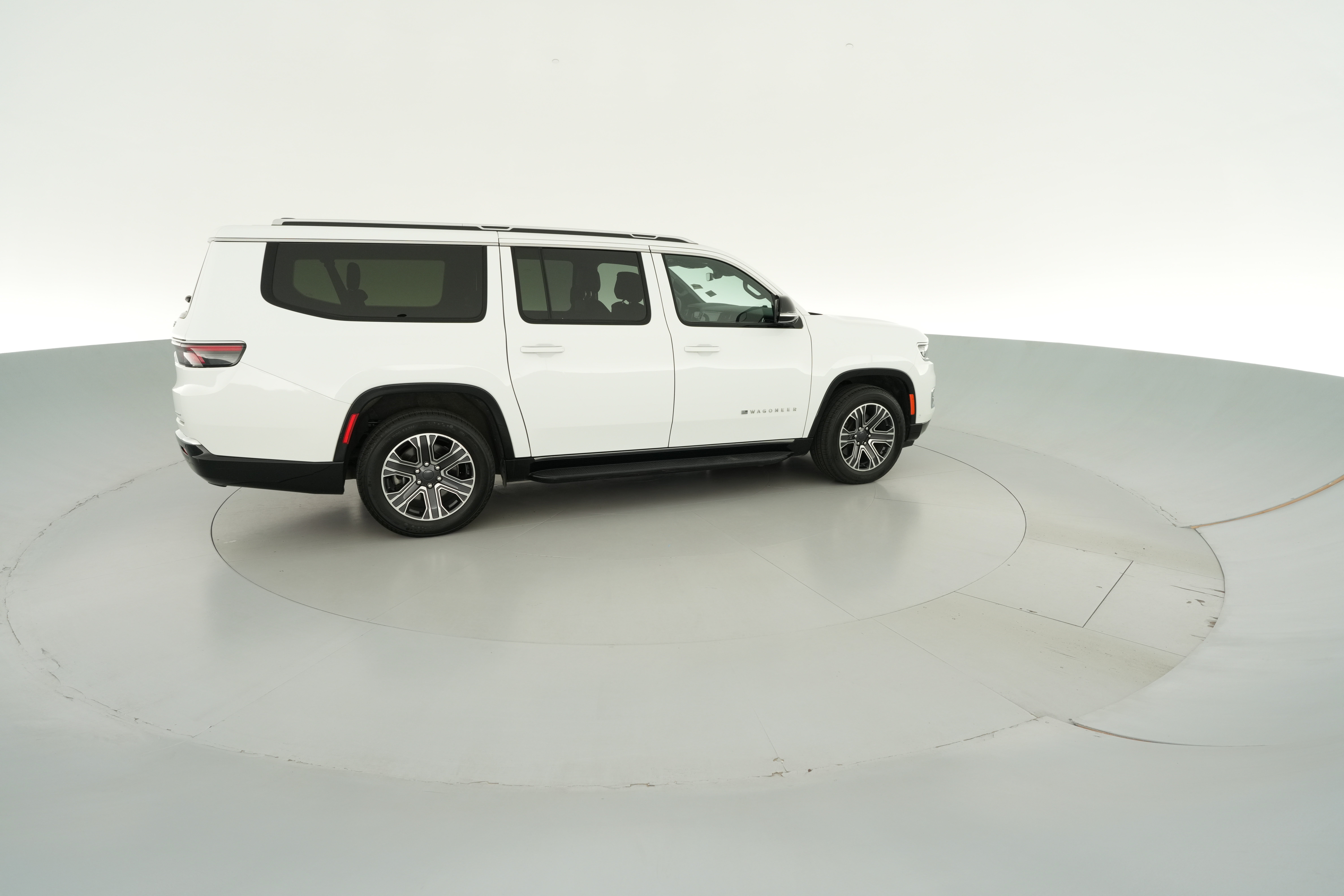 2024 Jeep Wagoneer L Series II - Photo 40