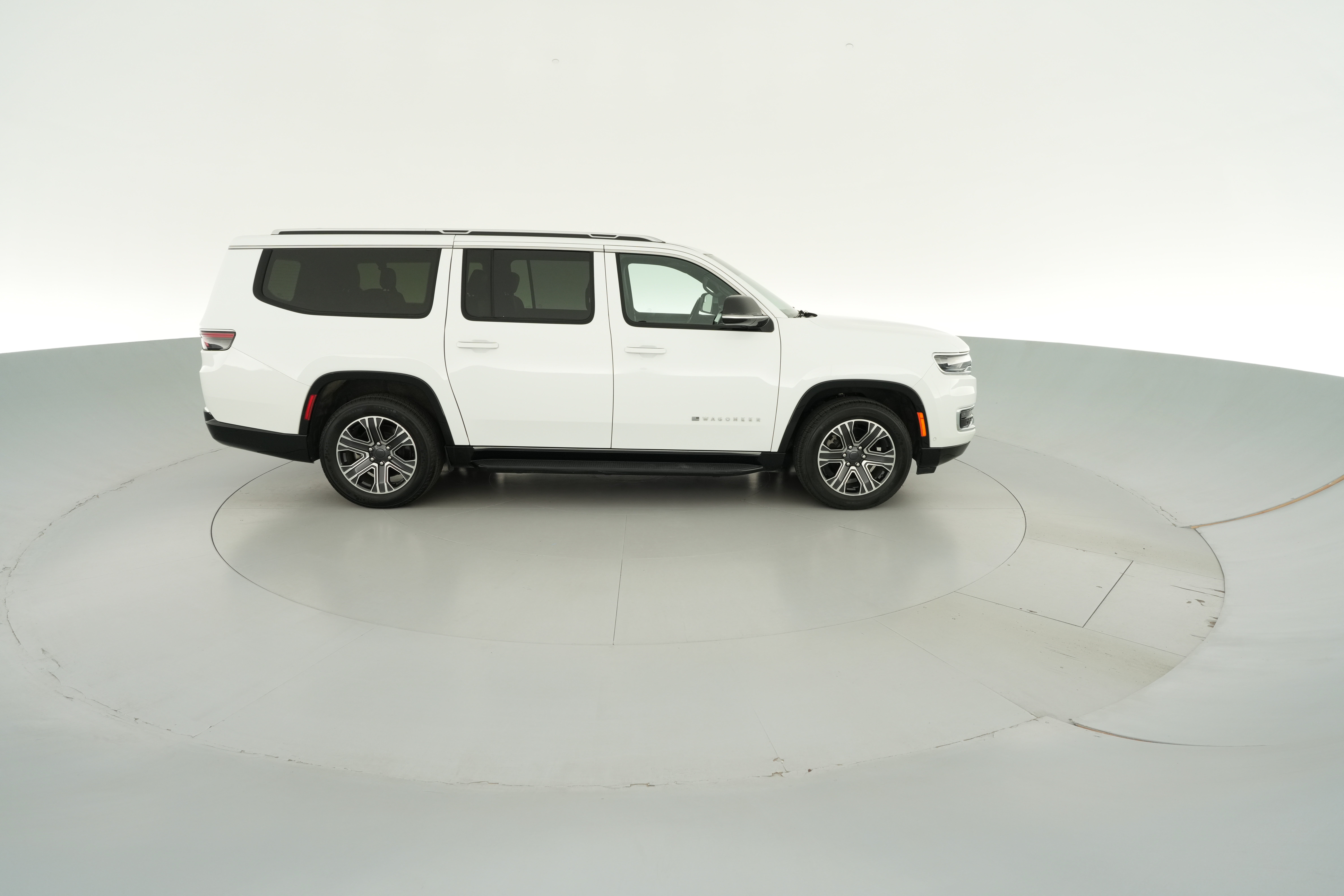 2024 Jeep Wagoneer L Series II - Photo 41
