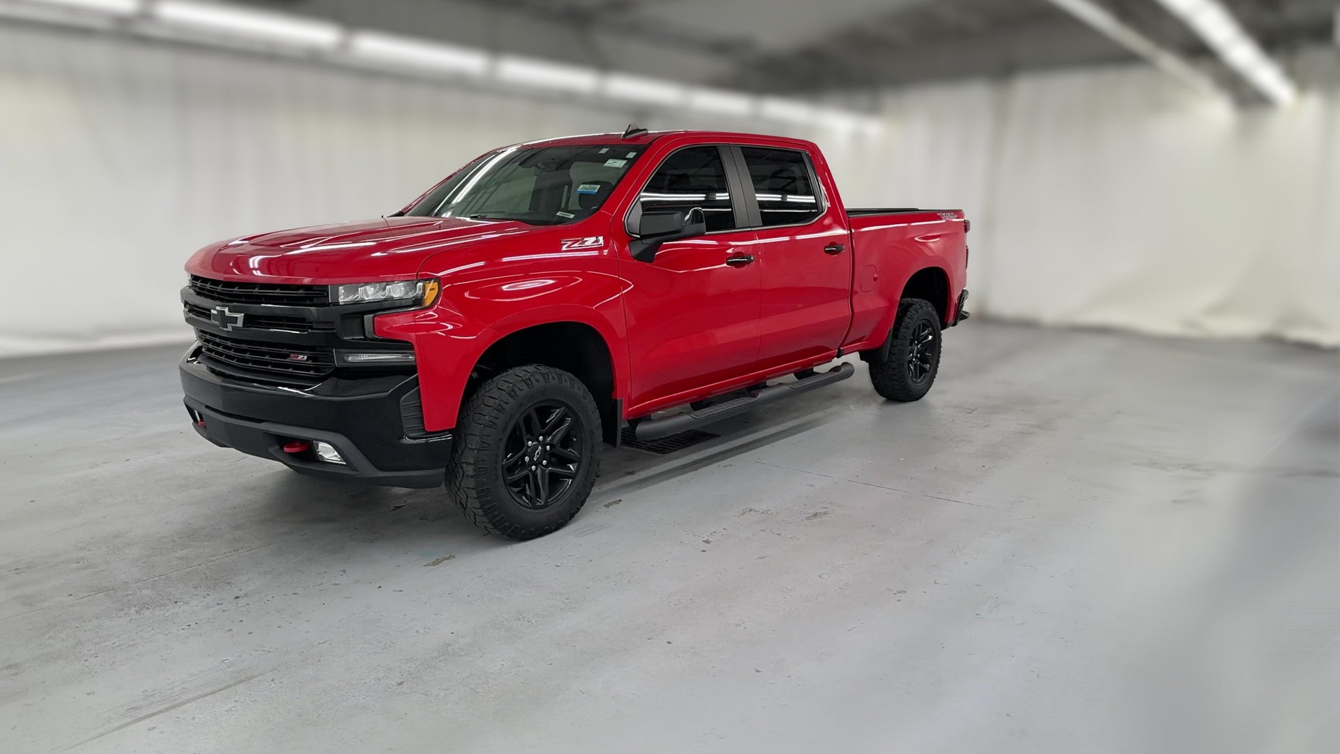 2020 Chevrolet Silverado 1500 Crew Cab vehicle photo