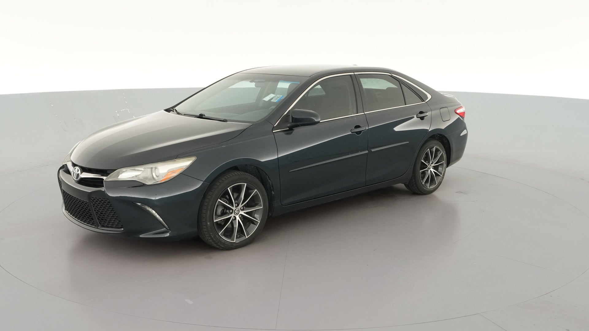 2016 Toyota Camry vehicle photo