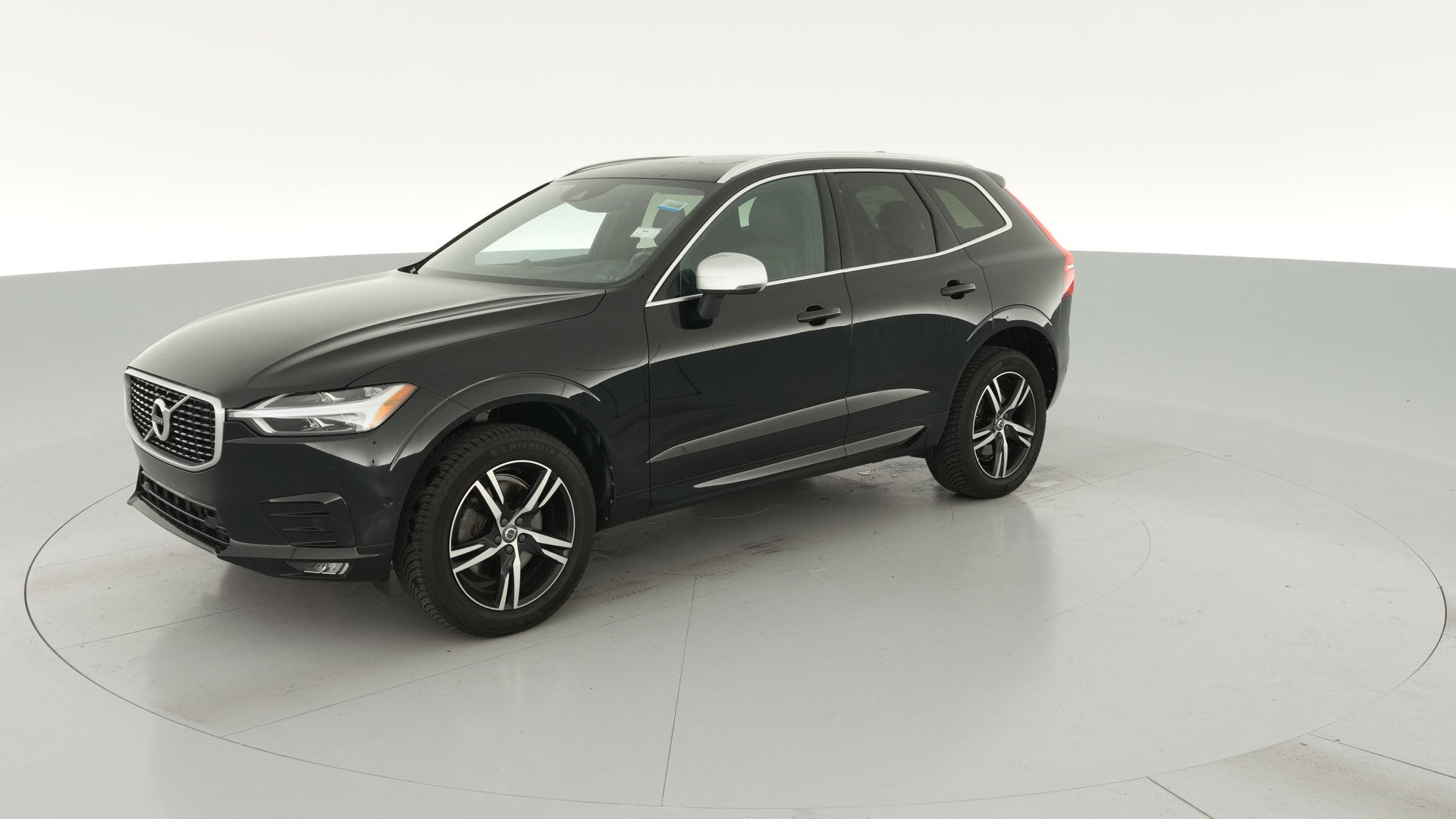 2018 Volvo XC60 vehicle photo