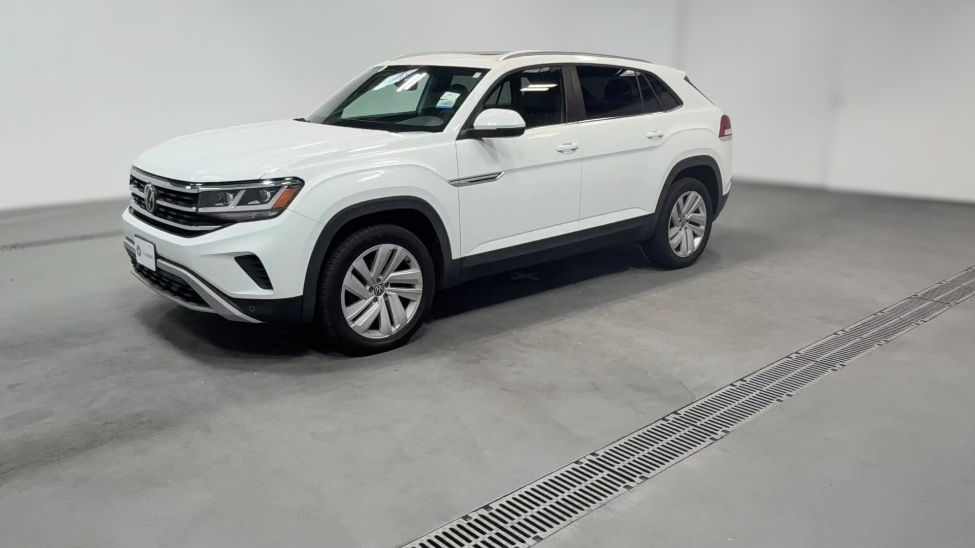 2021 Volkswagen Atlas Cross Sport vehicle photo