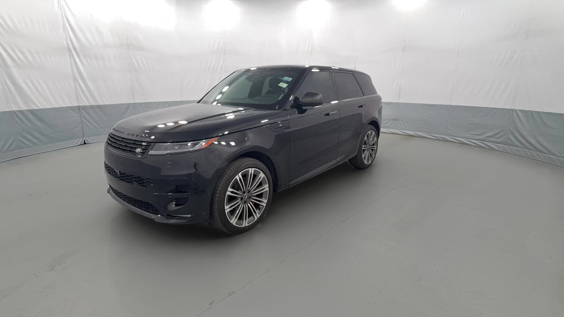 2024 Land Rover Range Rover Sport vehicle photo