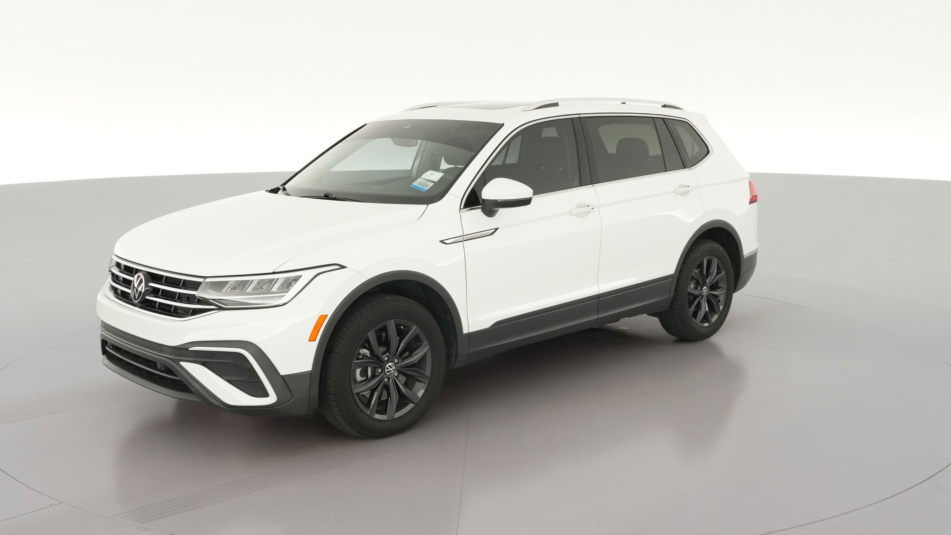 2024 Volkswagen Tiguan vehicle photo