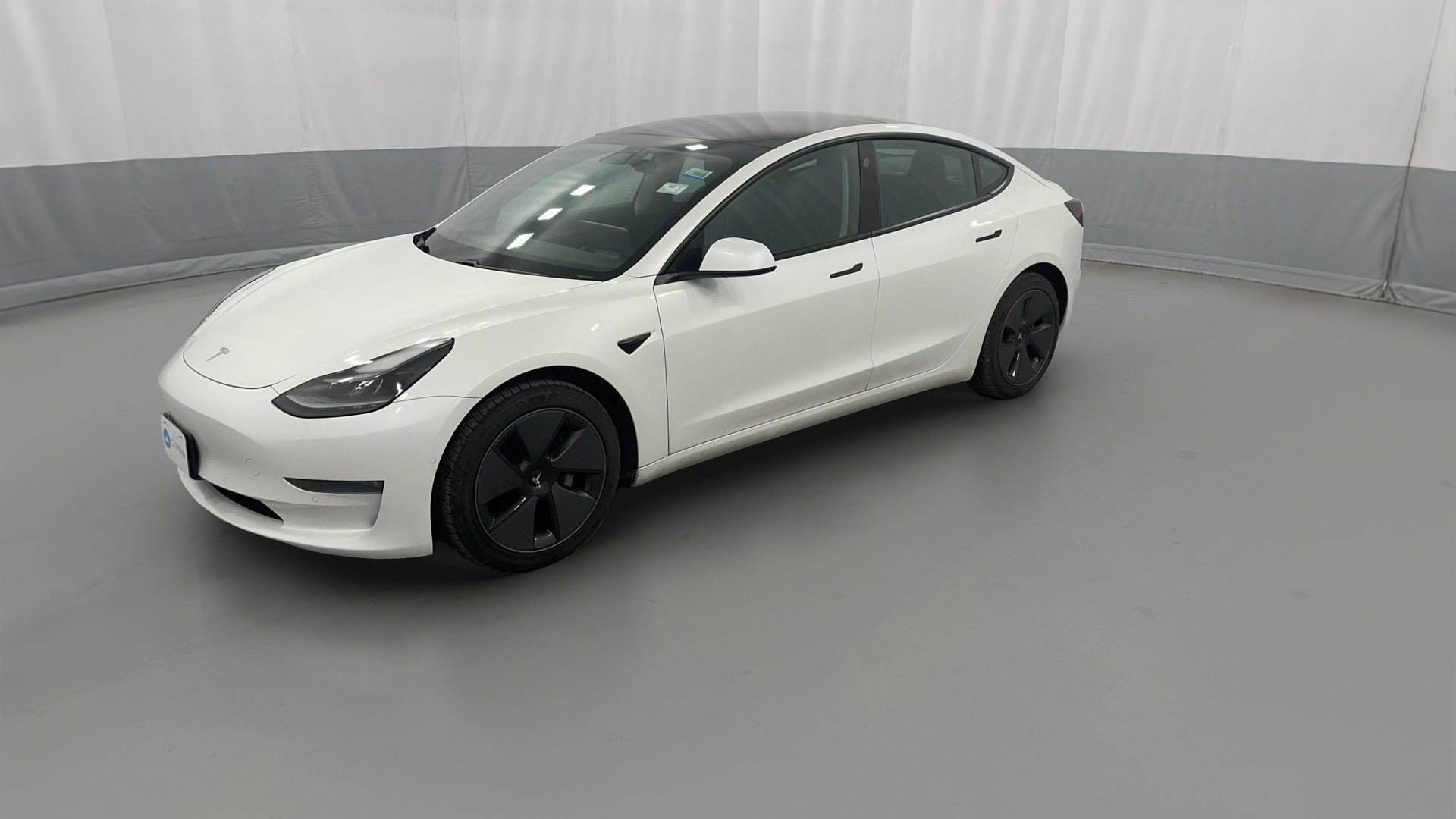 2021 Tesla Model 3 vehicle photo