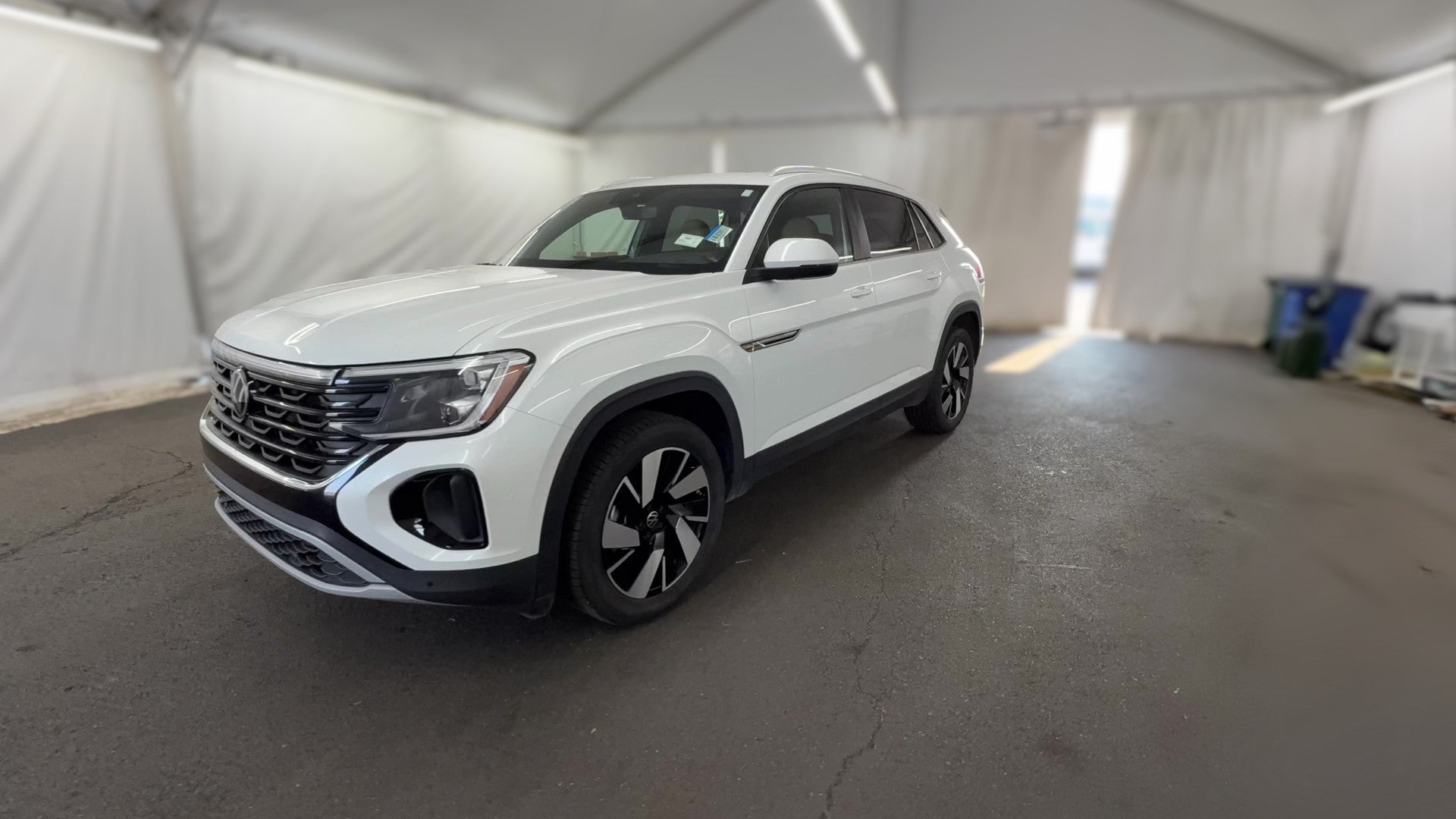 2026 Volkswagen Atlas Cross Sport vehicle photo