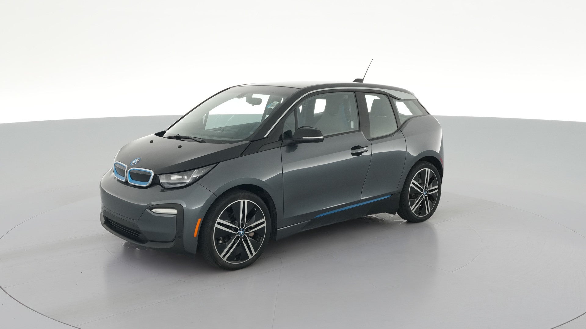 2021 BMW i3 vehicle photo