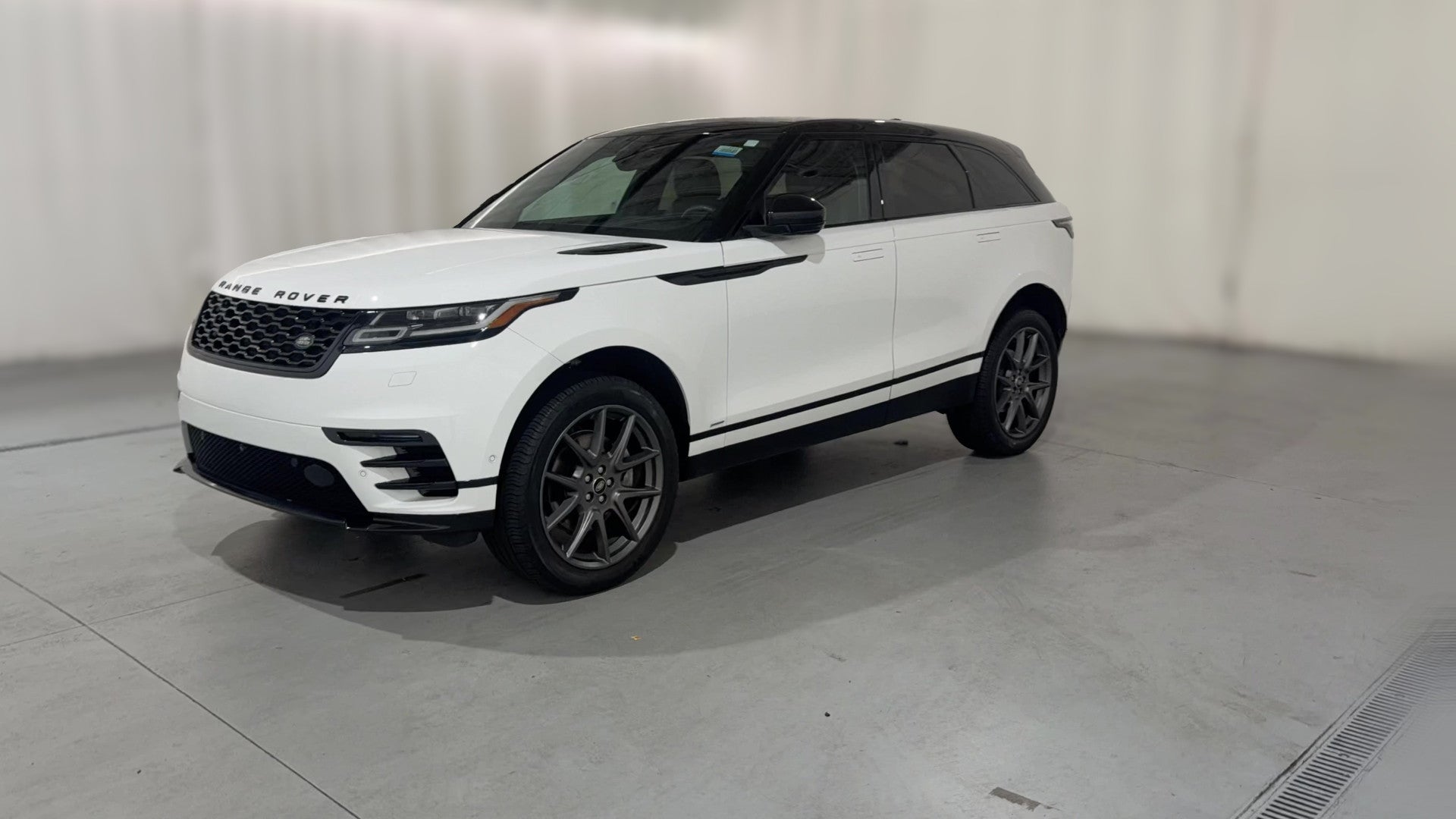 2021 Land Rover Range Rover Velar vehicle photo