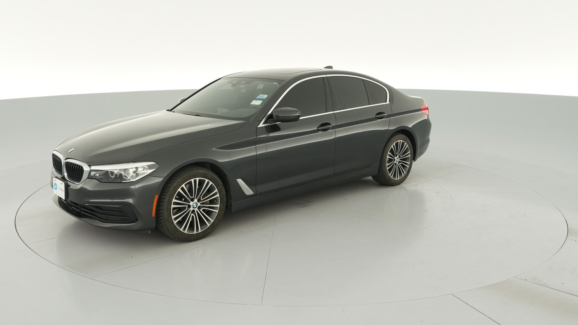 2019 BMW 5 Series vehicle photo