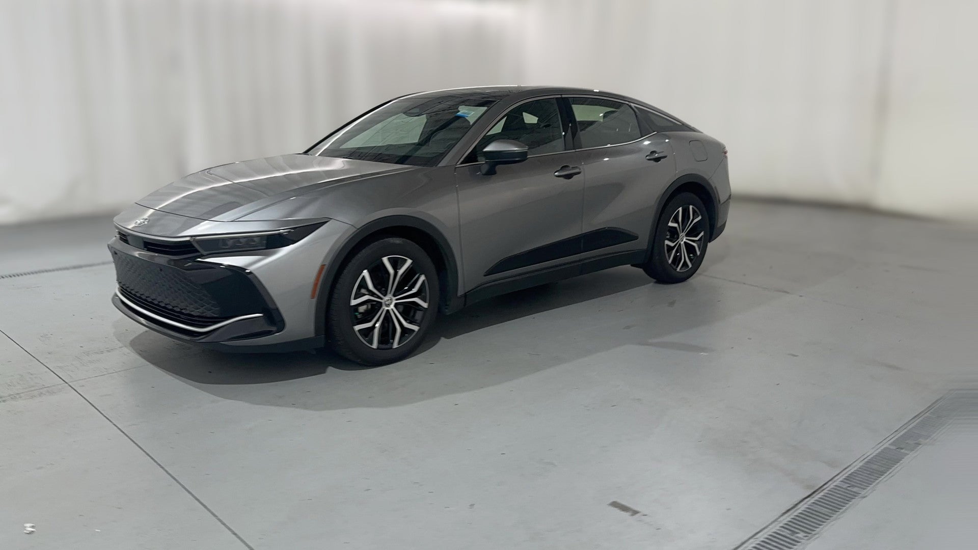 2023 Toyota Crown vehicle photo