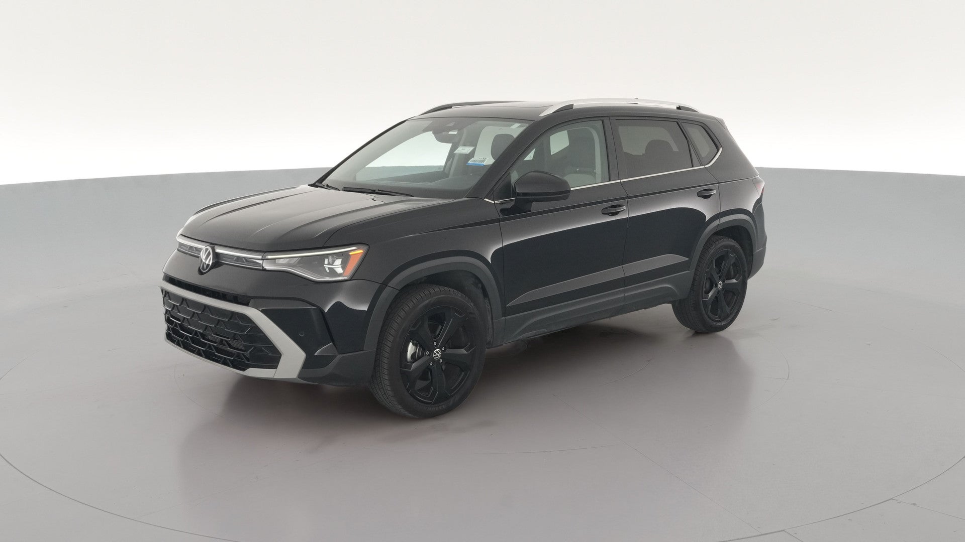 2025 Volkswagen Taos vehicle photo