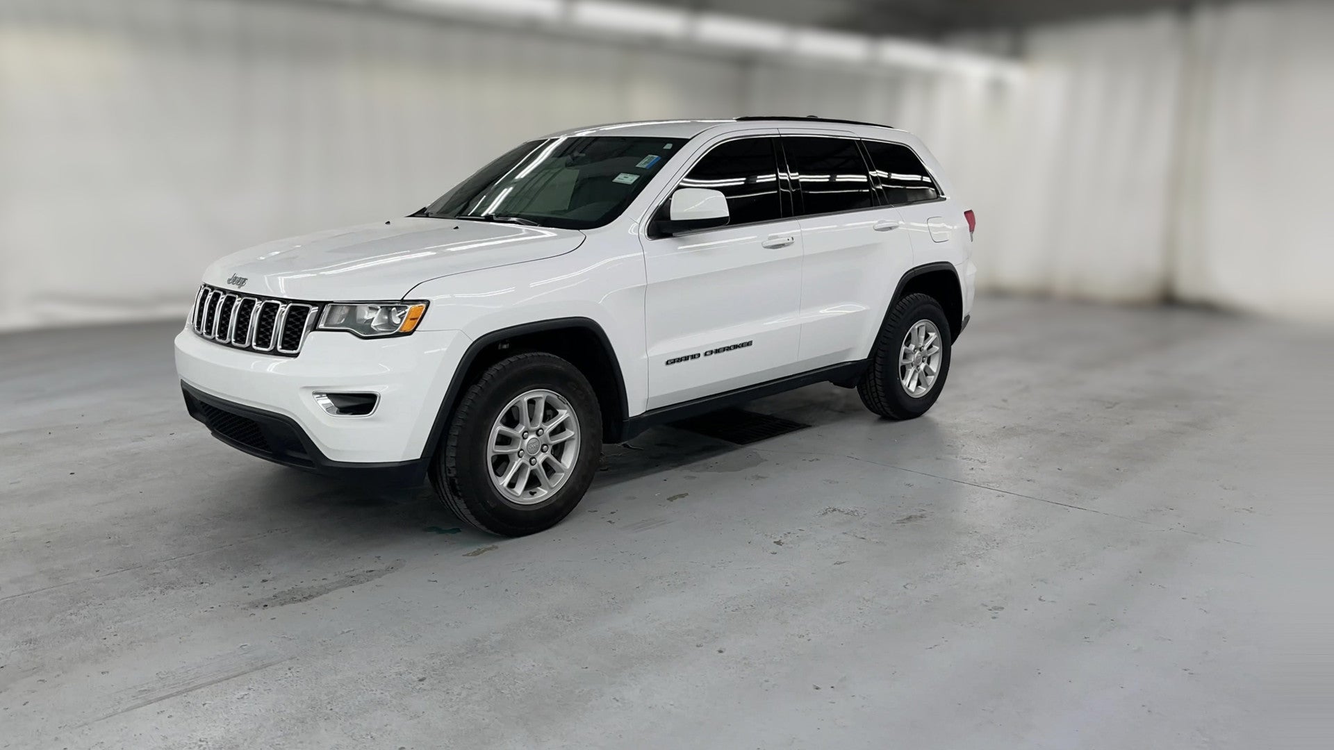 2018 Jeep Grand Cherokee vehicle photo