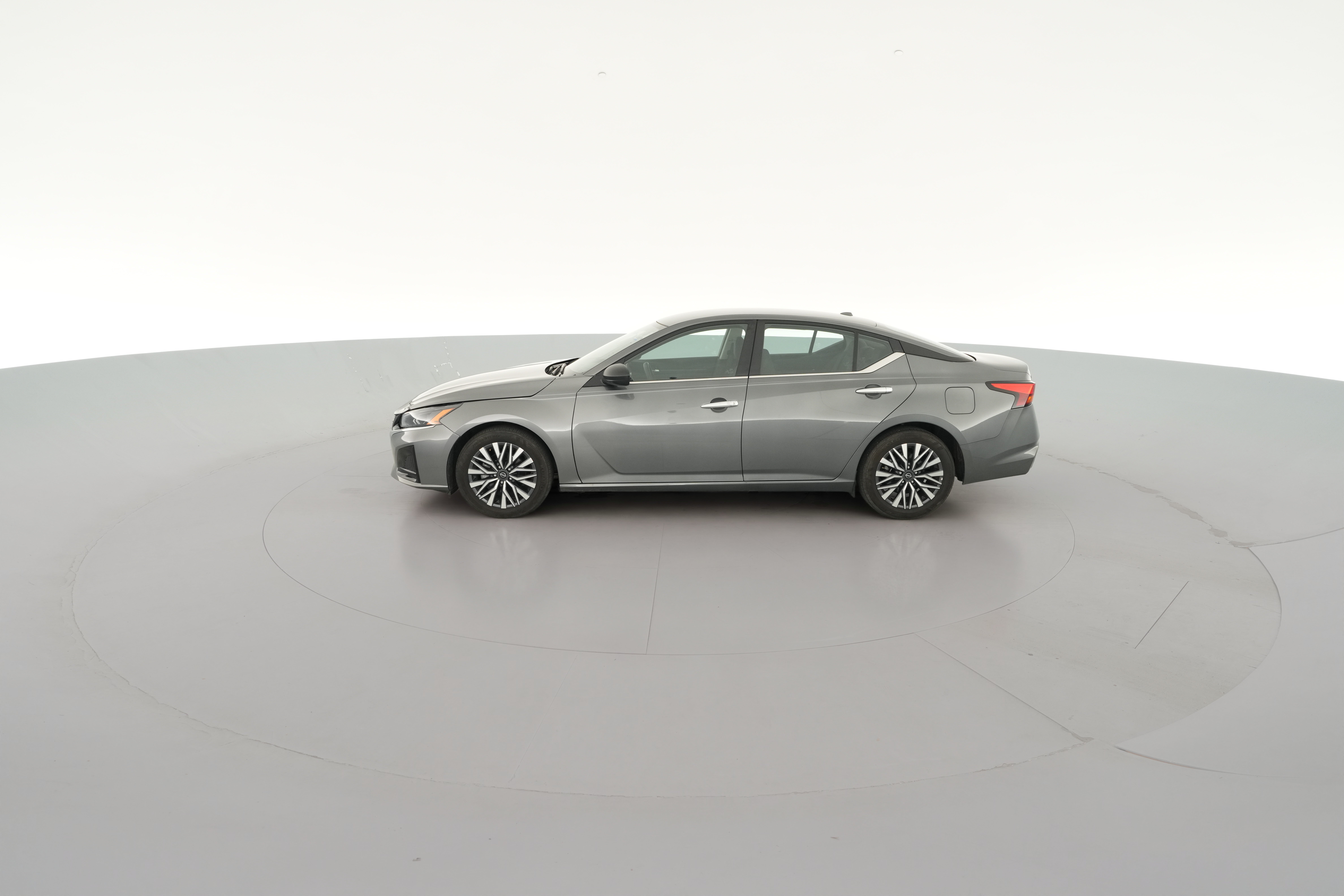 2025 Nissan Altima SV - Photo 26