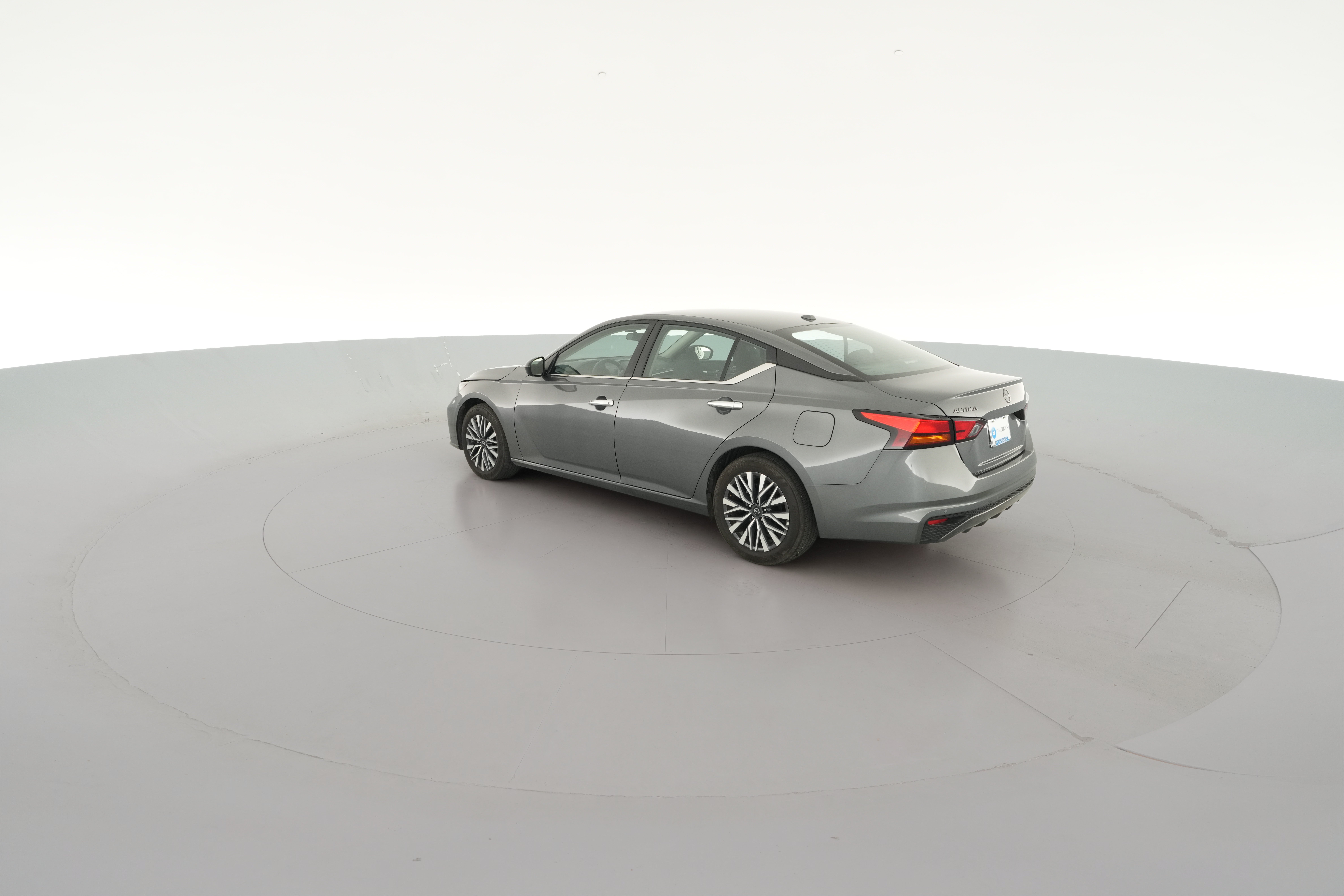 2025 Nissan Altima SV - Photo 28
