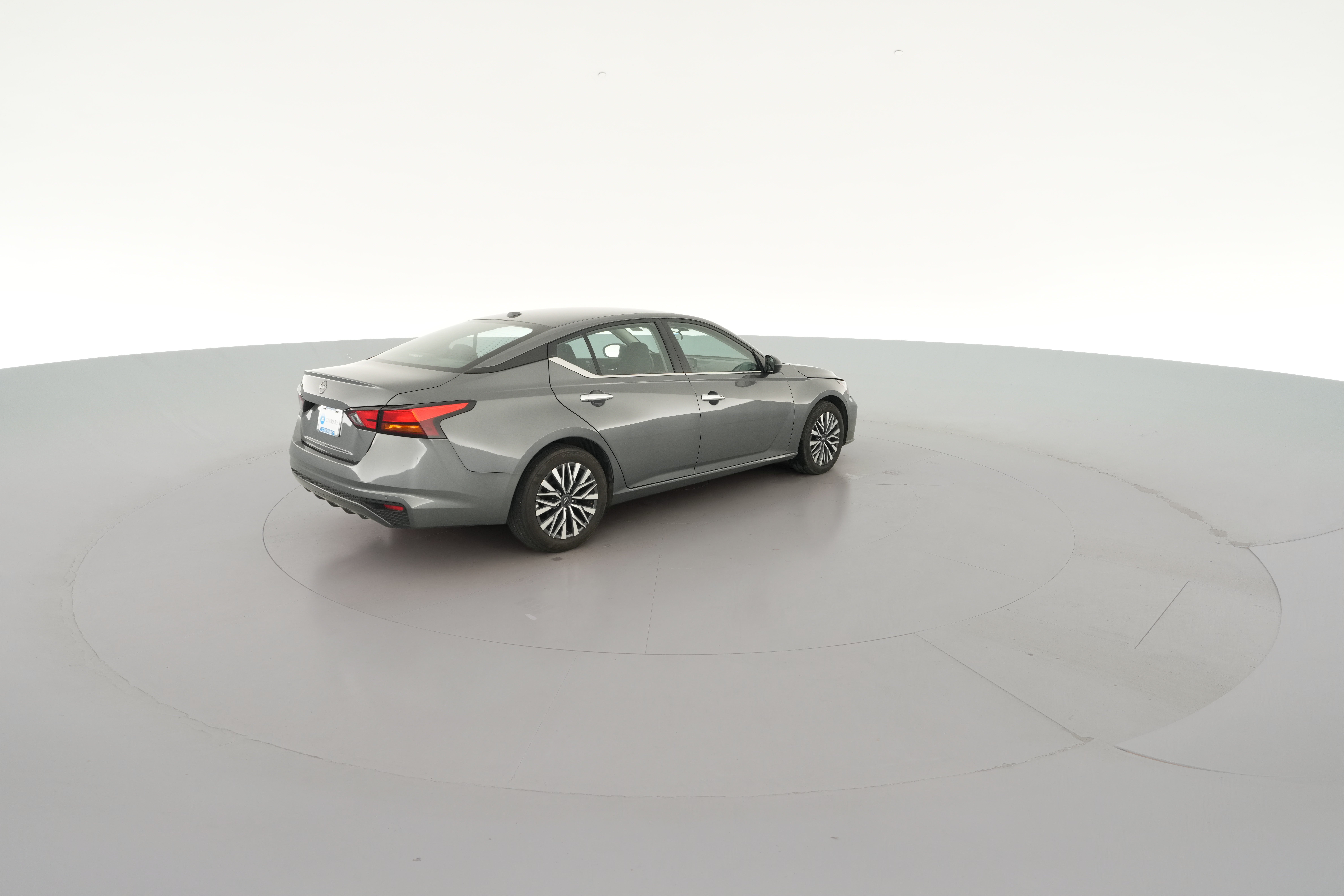 2025 Nissan Altima SV - Photo 32