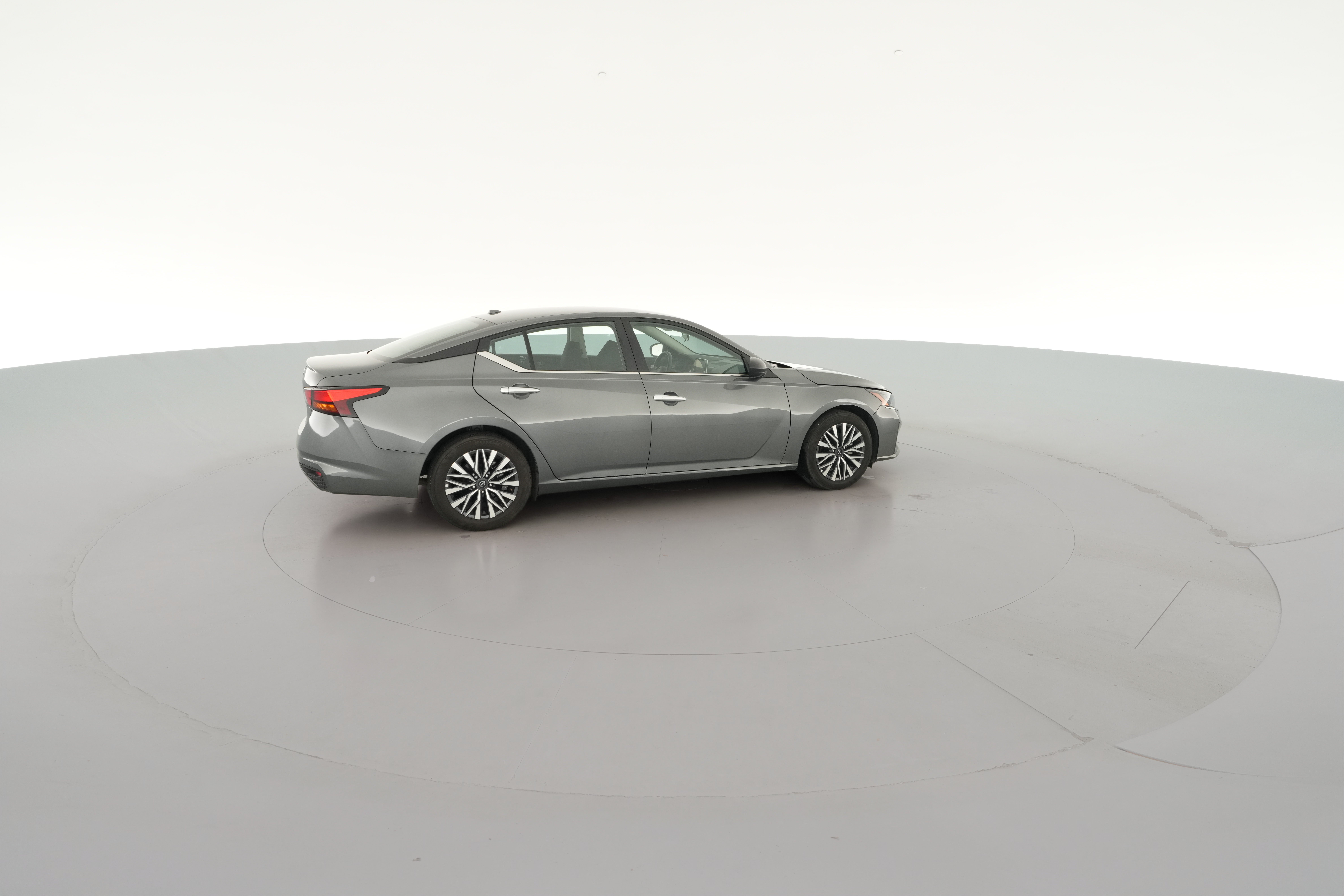 2025 Nissan Altima SV - Photo 33