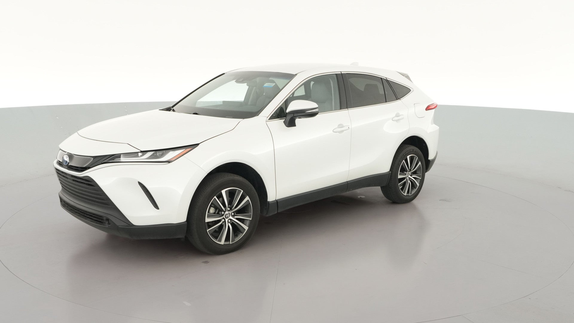 2024 Toyota Venza vehicle photo