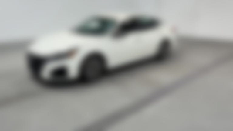 2025 Nissan Altima vehicle photo