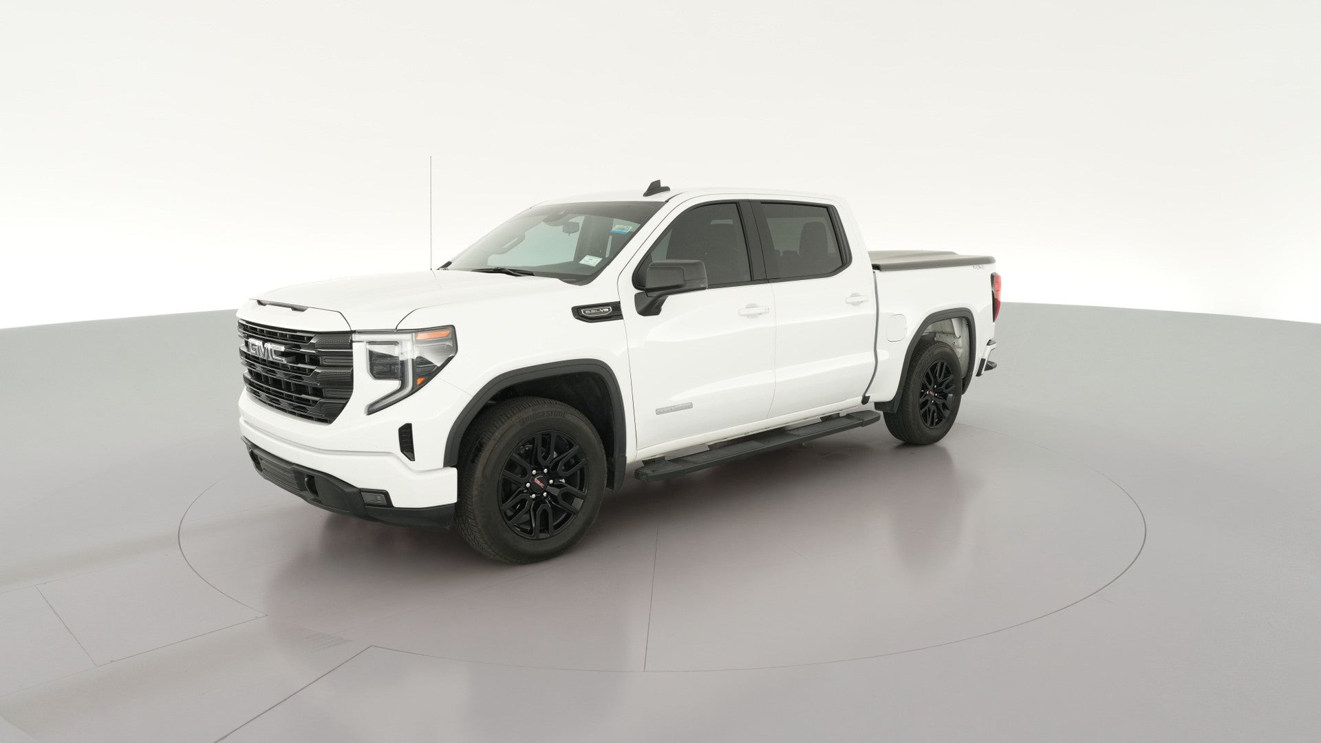 2024 GMC Sierra 1500 Crew Cab vehicle photo