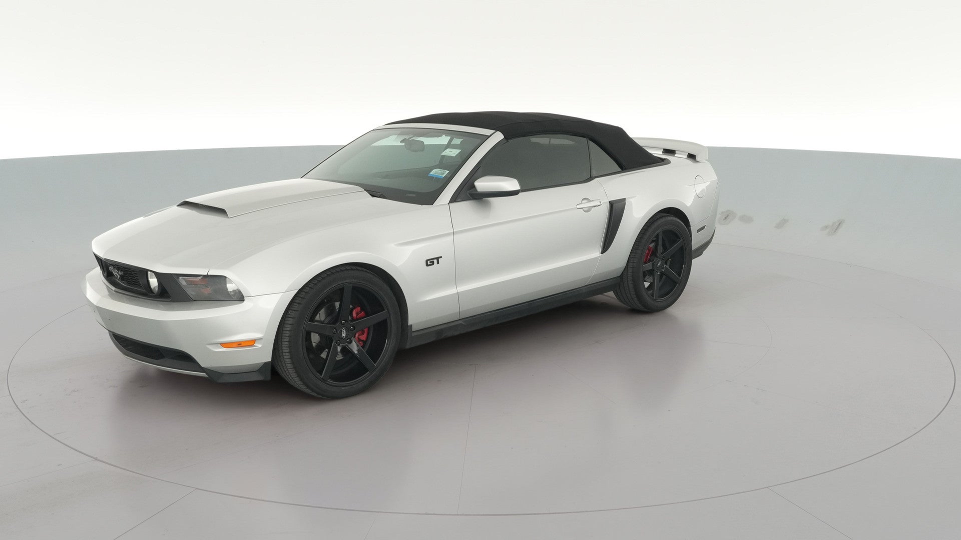 2010 Ford Mustang vehicle photo