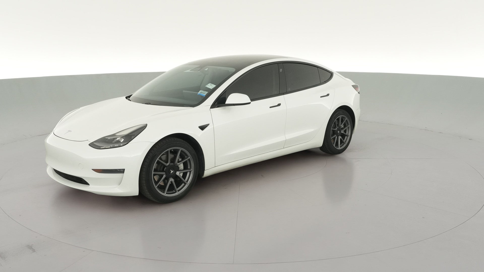 2021 Tesla Model 3 vehicle photo