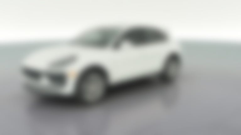 2024 Porsche Macan vehicle photo