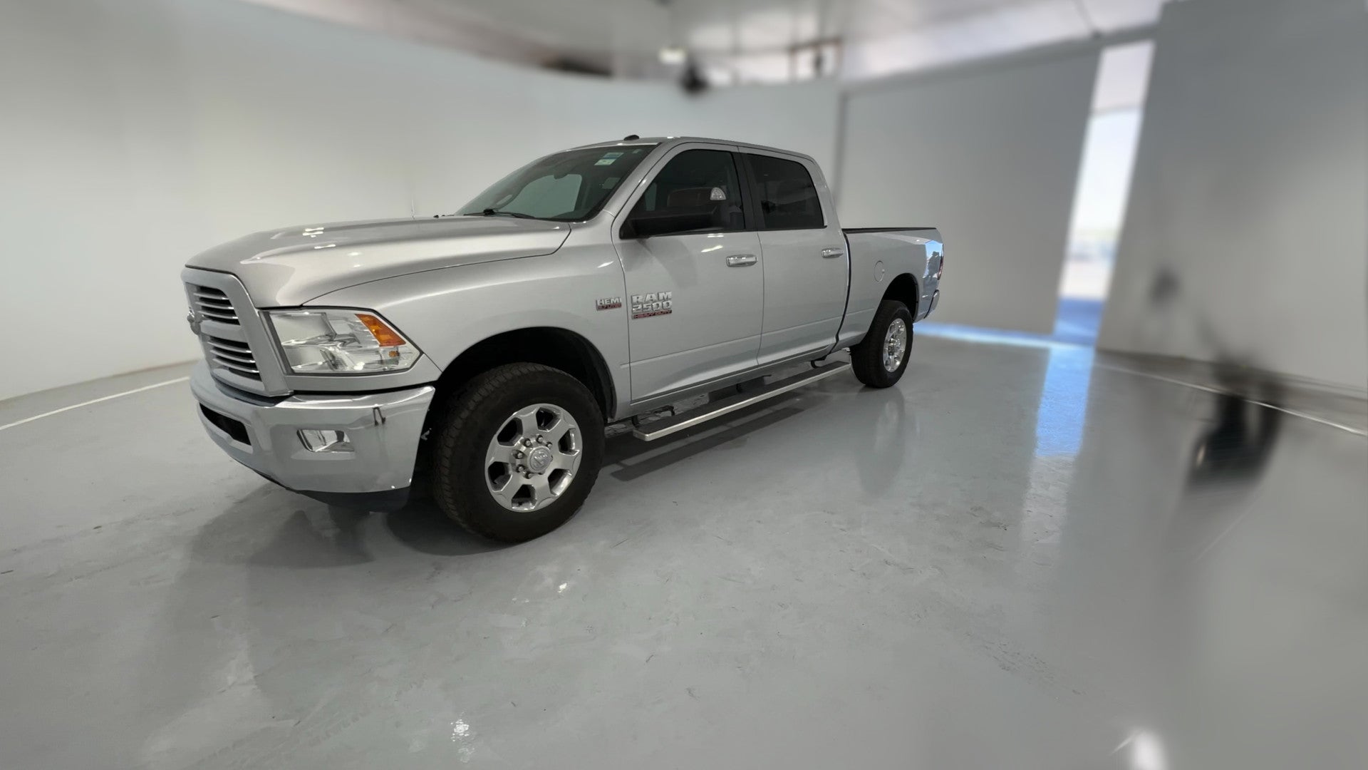 2018 Ram 2500 Crew Cab vehicle photo