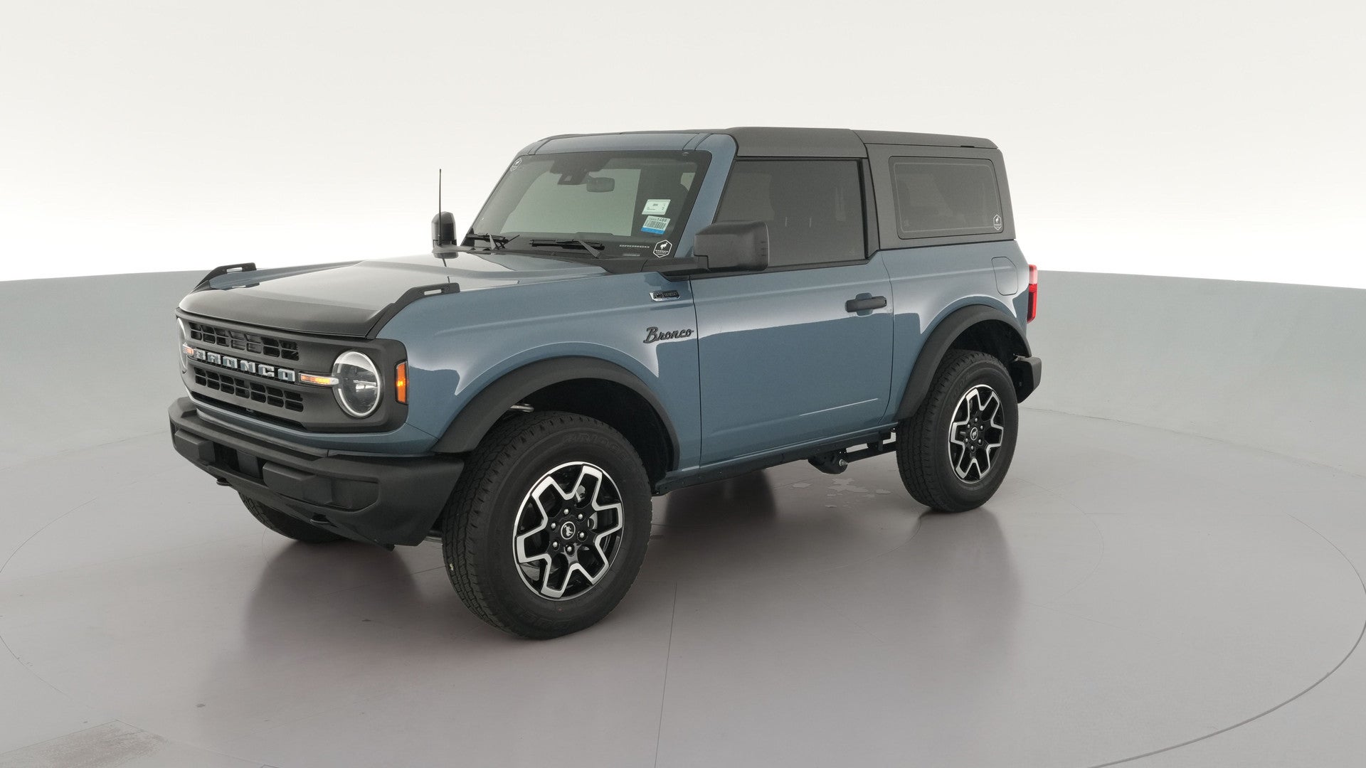 2025 Ford Bronco vehicle photo