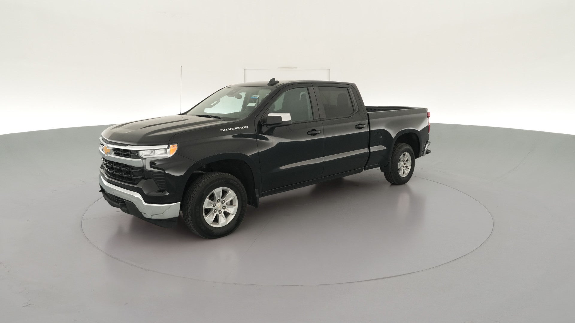 2023 Chevrolet Silverado 1500 Crew Cab vehicle photo