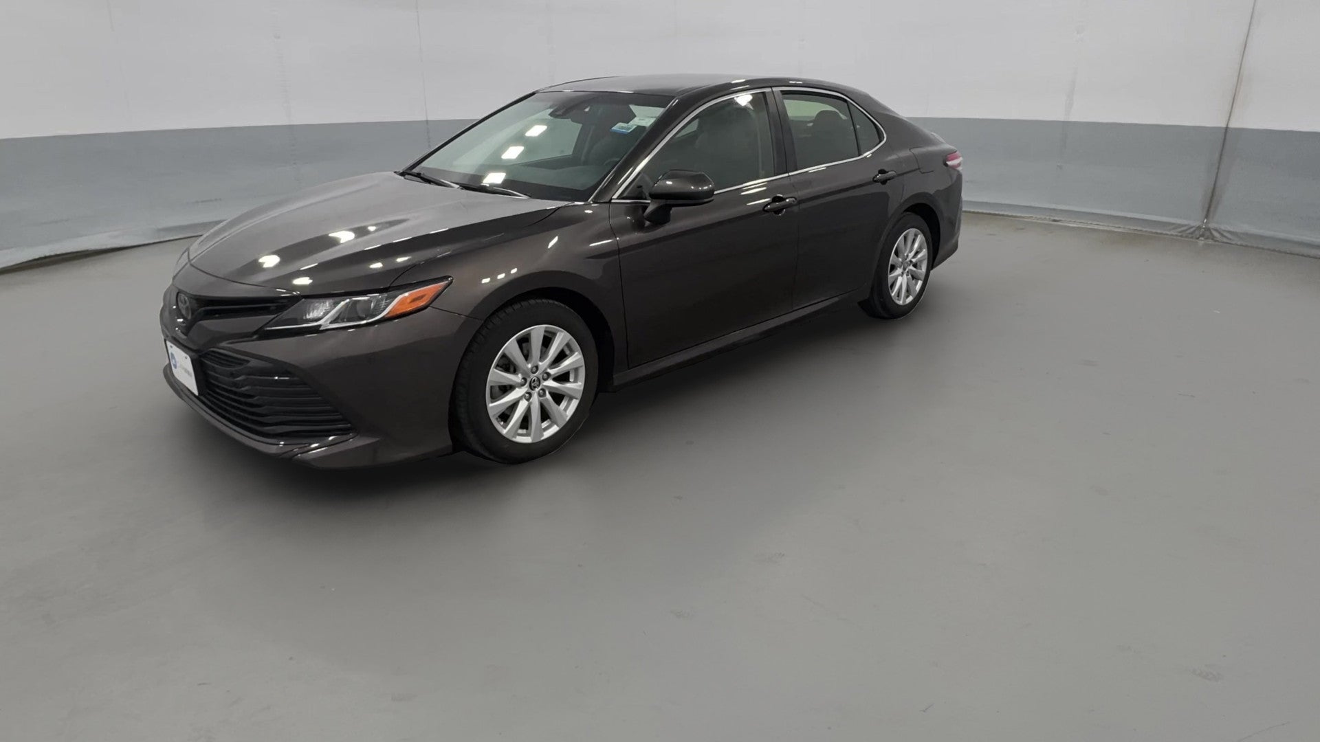 2018 Toyota Camry vehicle photo