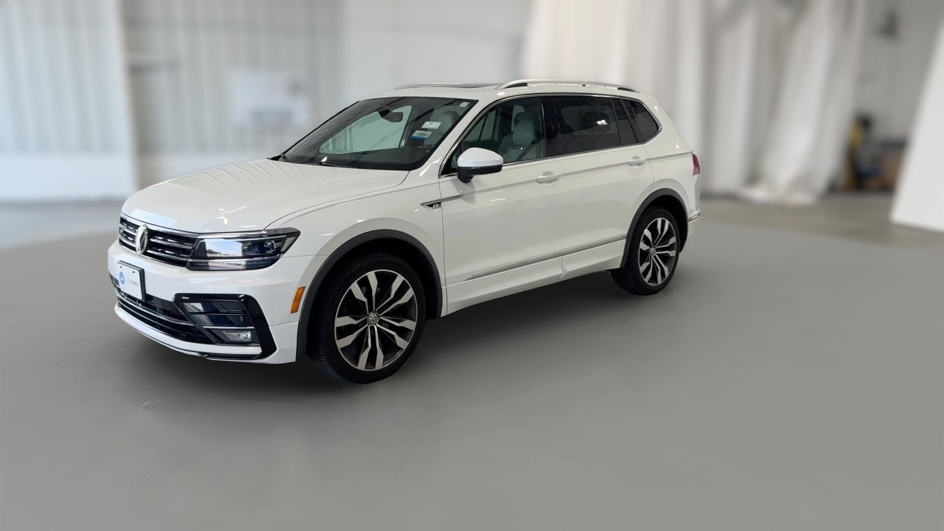 2018 Volkswagen Tiguan vehicle photo