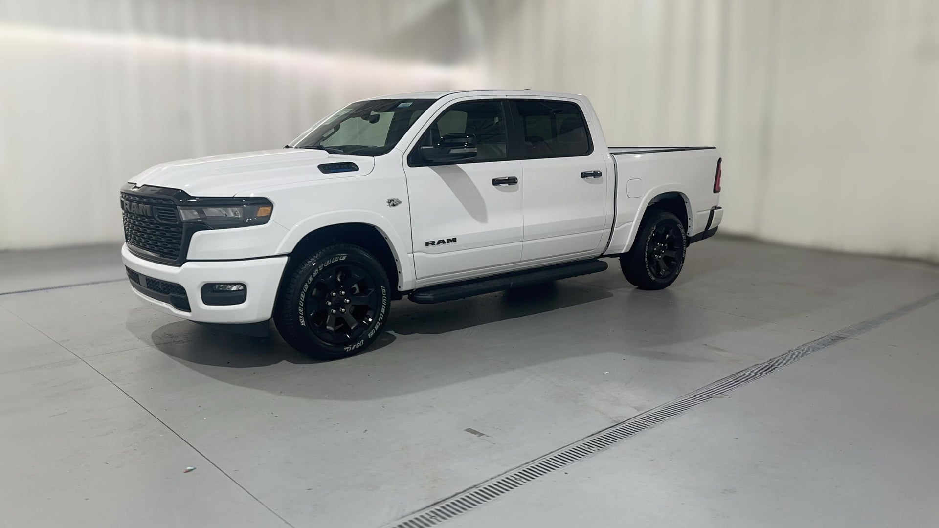 2026 Ram 1500 Crew Cab vehicle photo