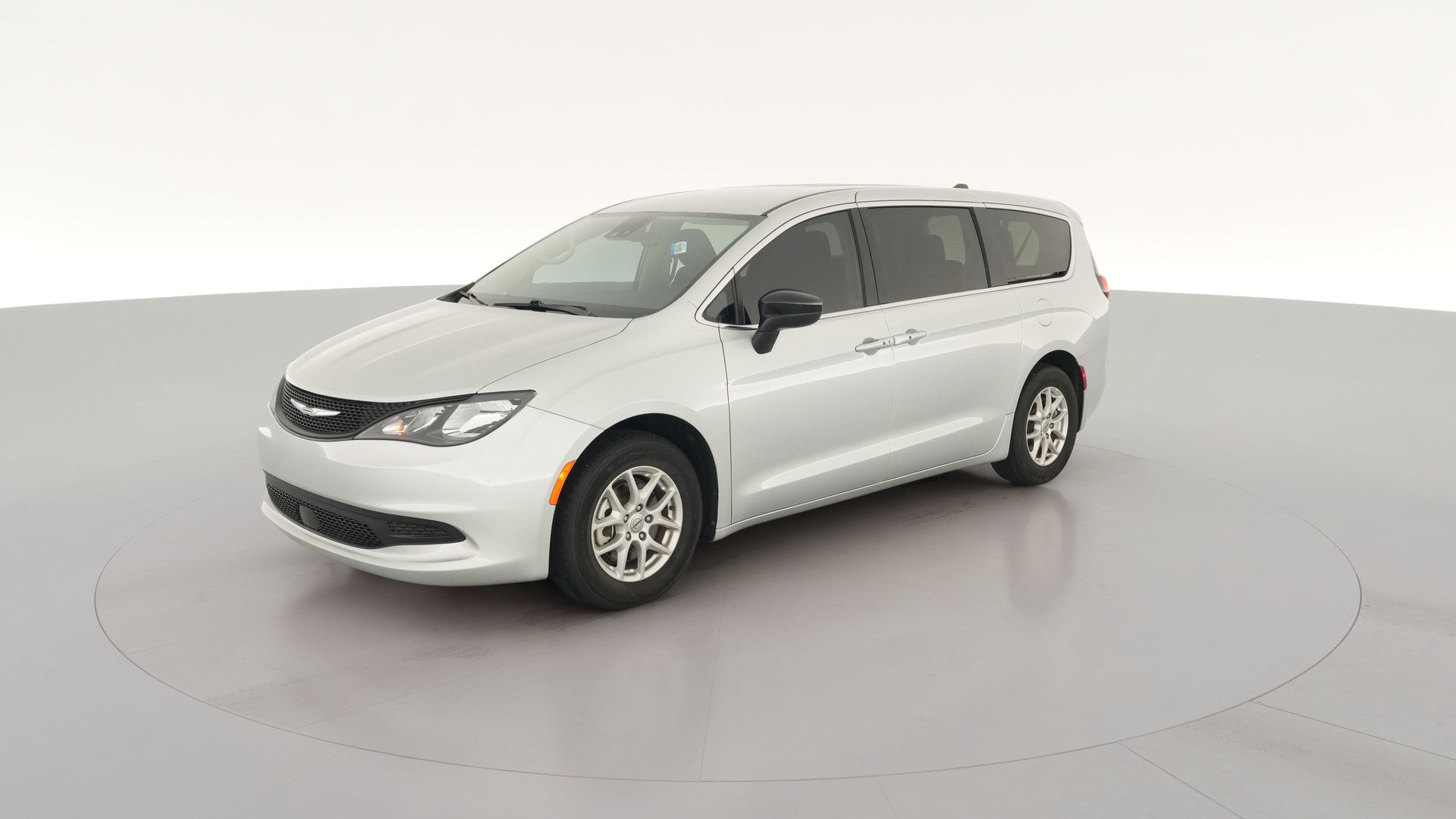 2024 Chrysler Voyager vehicle photo