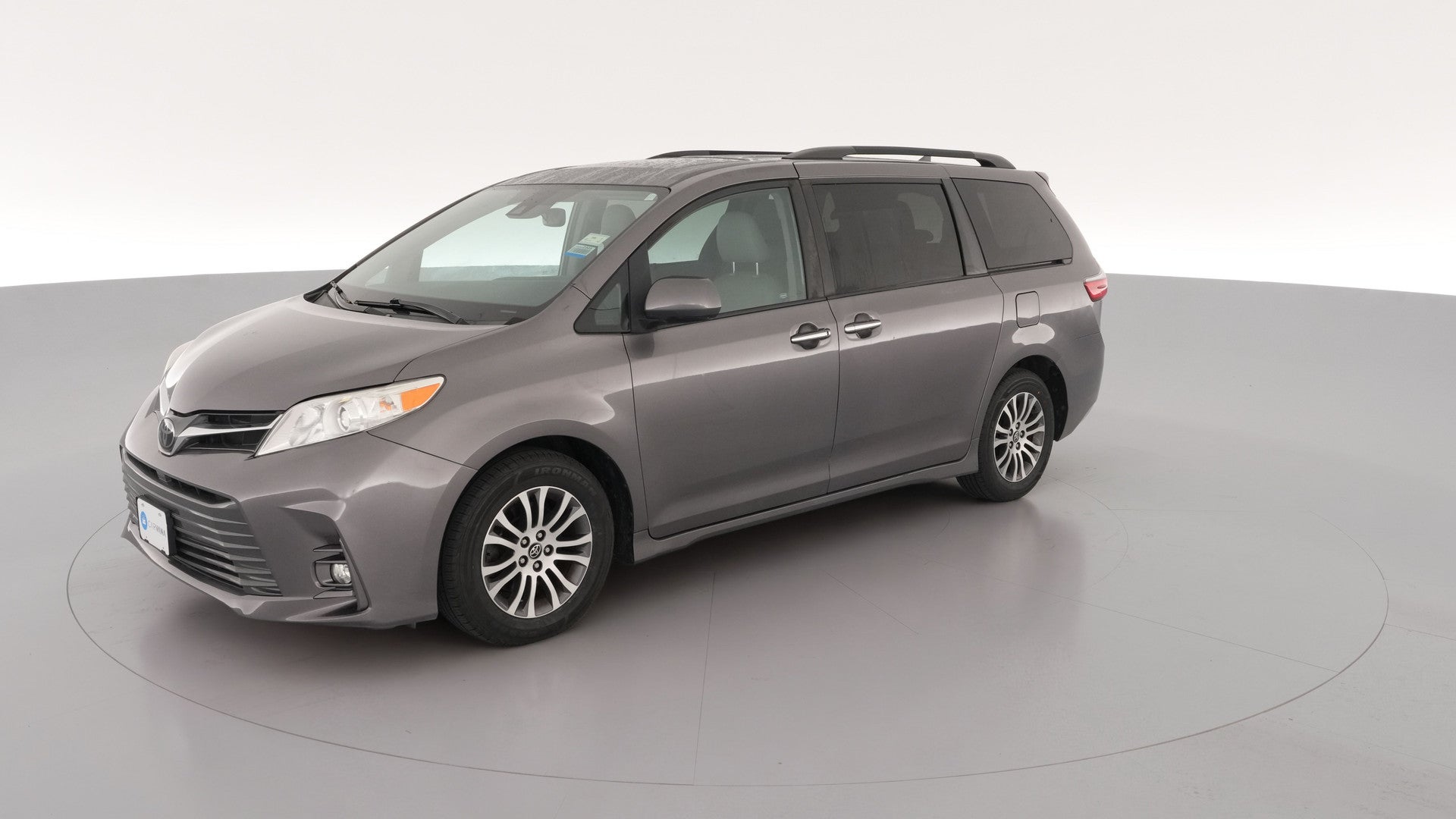 2020 Toyota Sienna vehicle photo