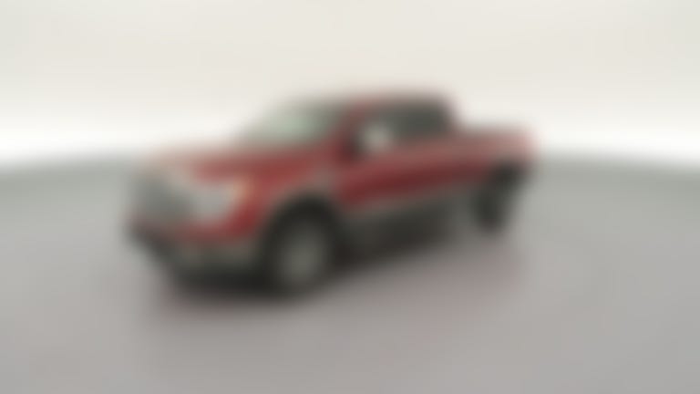 2017 Nissan TITAN XD Crew Cab vehicle photo