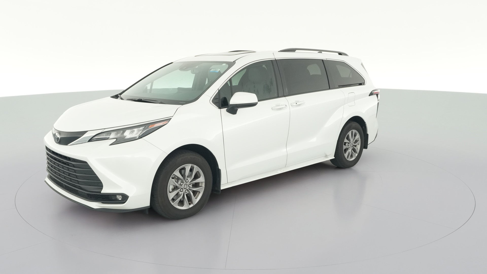2026 Toyota Sienna vehicle photo