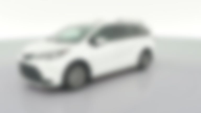 2026 Toyota Sienna vehicle photo