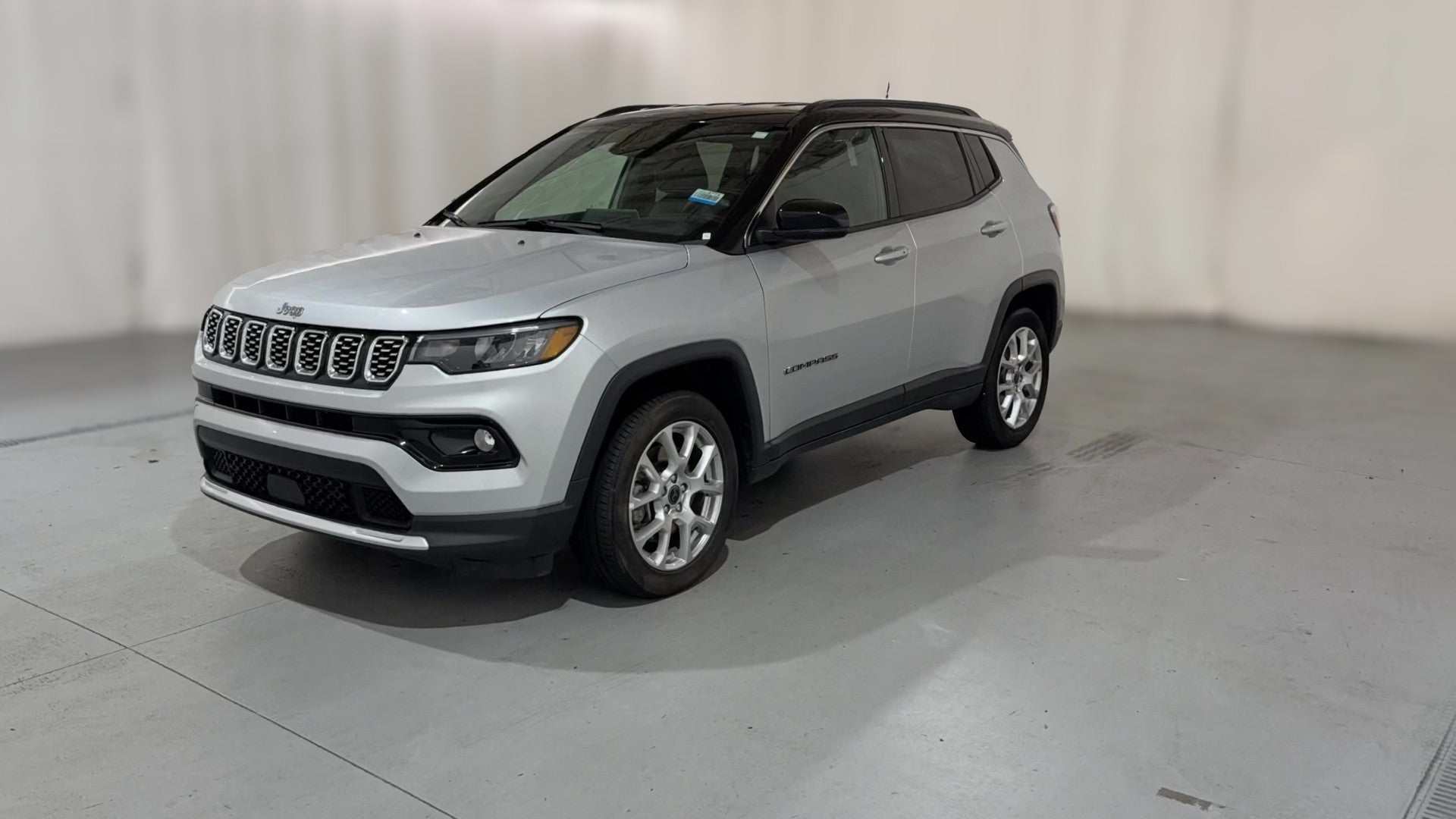 2025 Jeep Compass vehicle photo