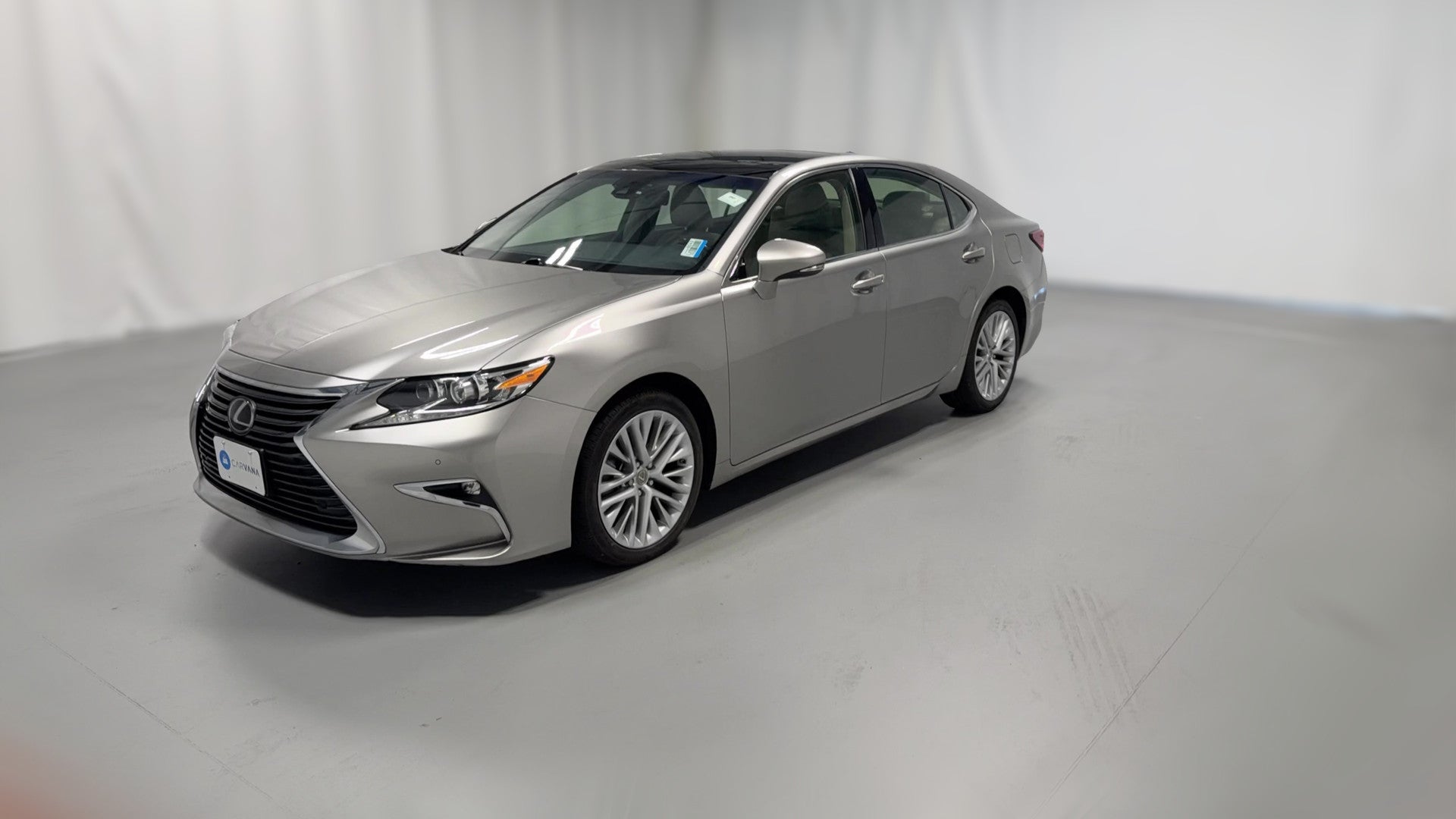 2016 Lexus ES vehicle photo
