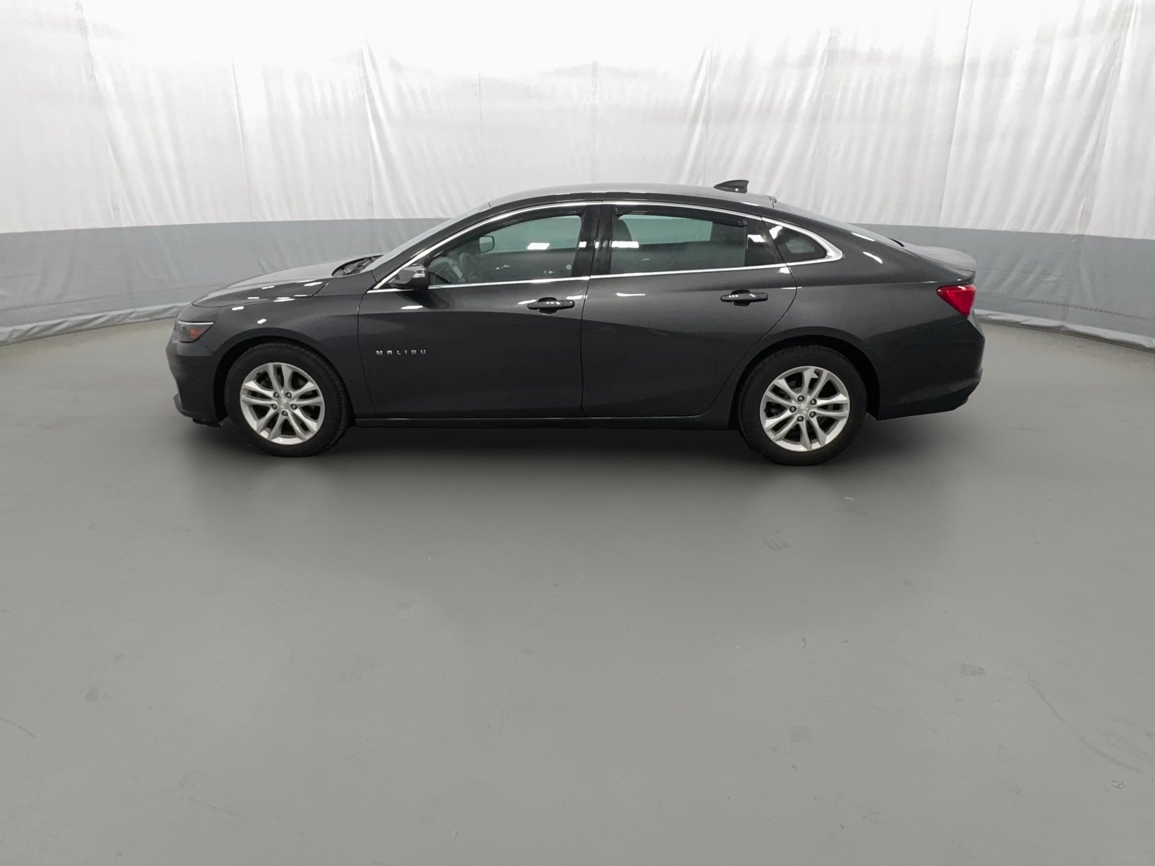 2016 Chevrolet Malibu 1LT - Photo 27